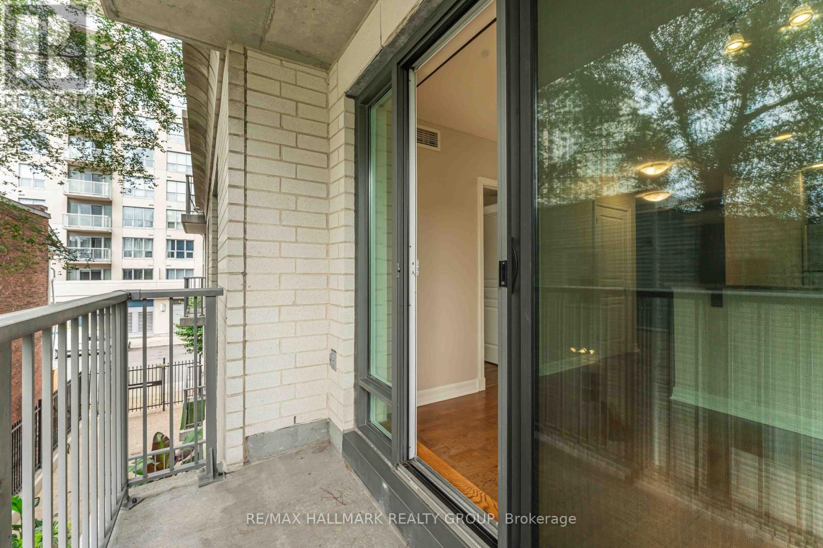 204 - 200 Besserer Street, Ottawa, Ontario  K1N 0A7 - Photo 42 - X12406854