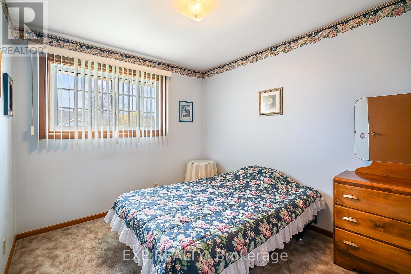 70 Radford Avenue, Fort Erie, Ontario  L2A 5H8 - Photo 15 - X12406845