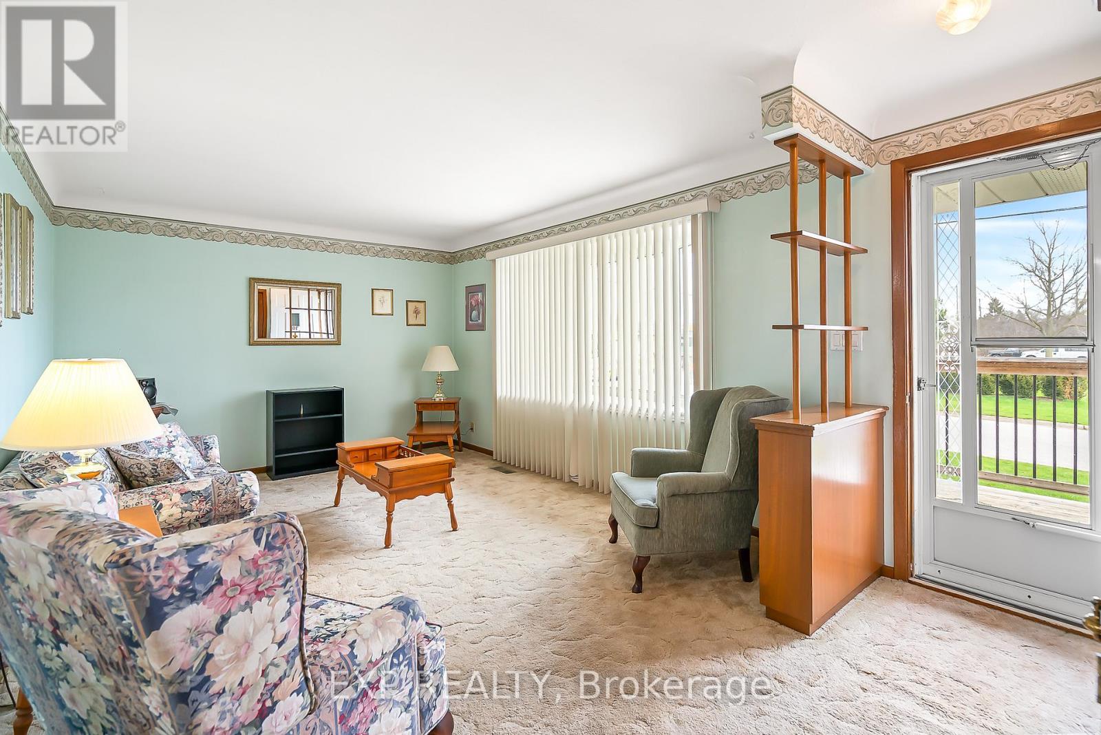 70 Radford Avenue, Fort Erie, Ontario  L2A 5H8 - Photo 4 - X12406845