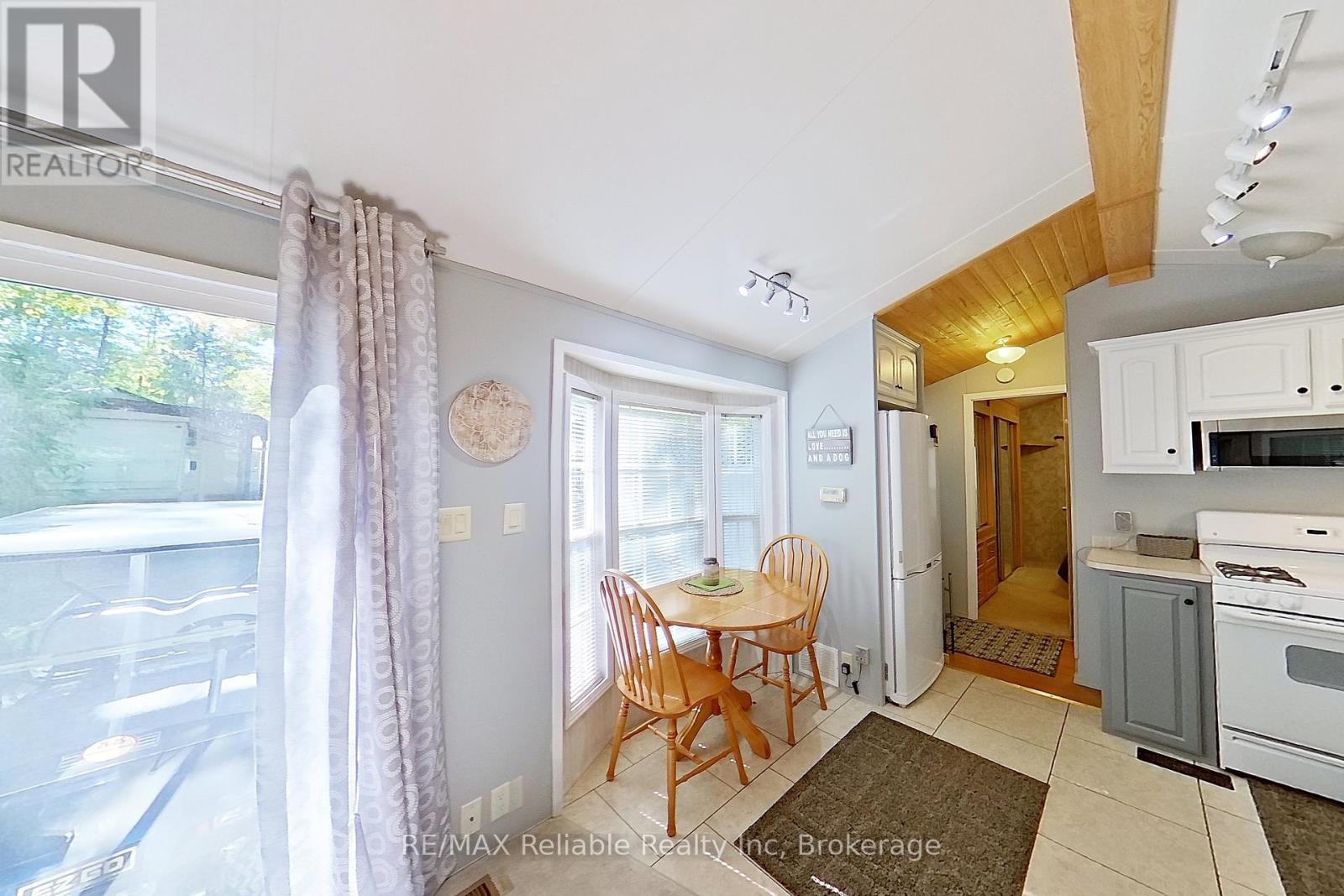 19 - 76735 Wildwood Line, Bluewater, Ontario  N0M 1G0 - Photo 15 - X12406787