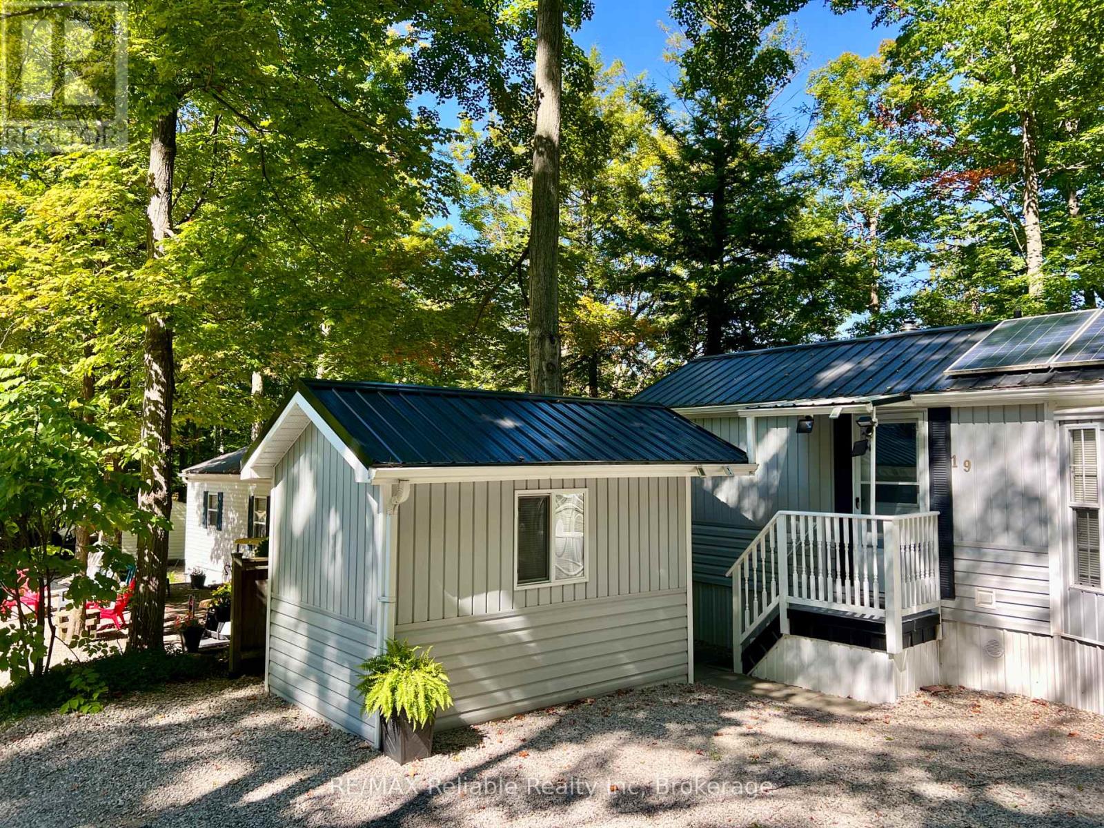 19 - 76735 Wildwood Line, Bluewater, Ontario  N0M 1G0 - Photo 32 - X12406787