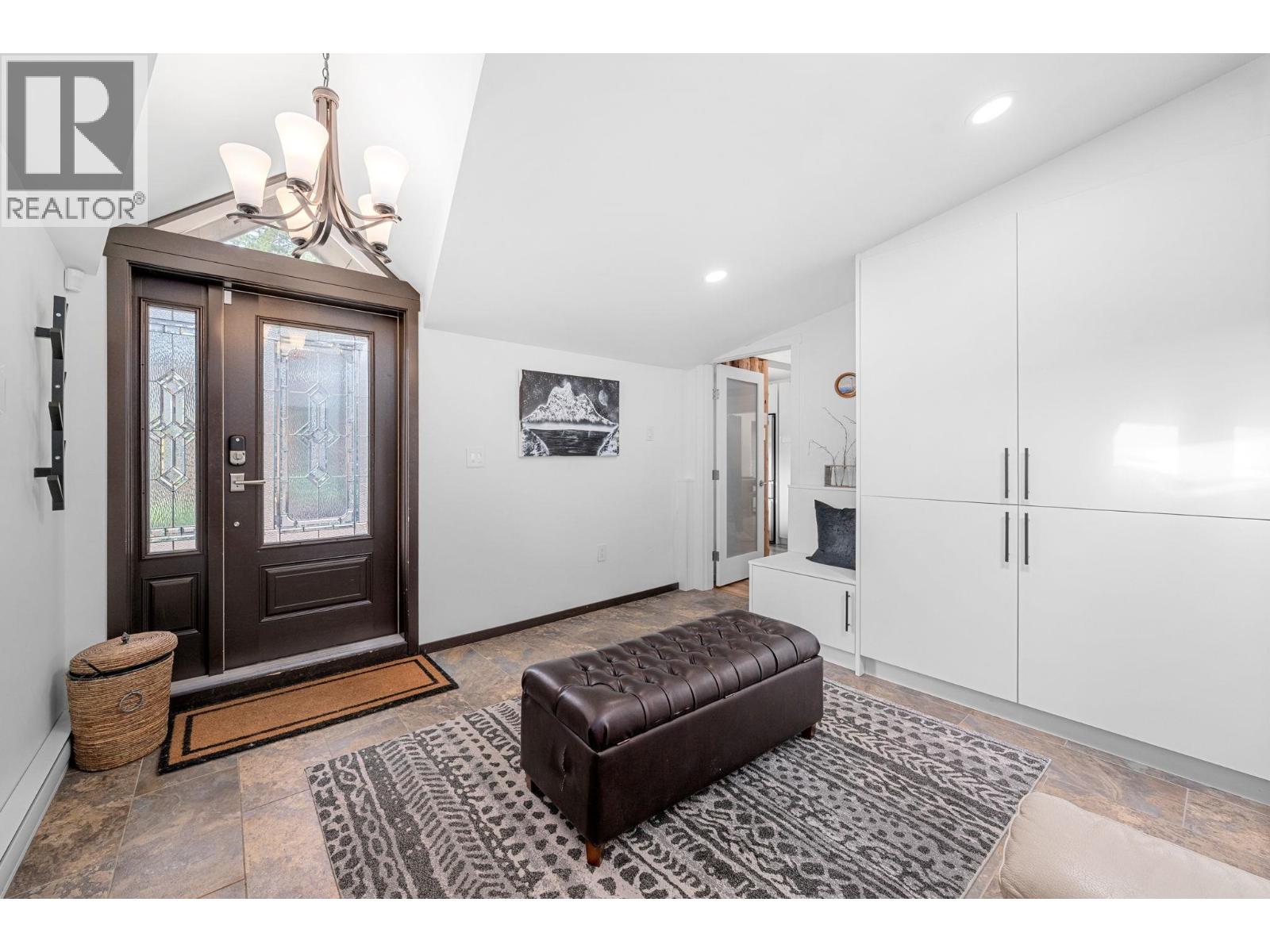 2540 Boswell Avenue, North Vancouver, British Columbia  V7H 1L7 - Photo 5 - R3048322