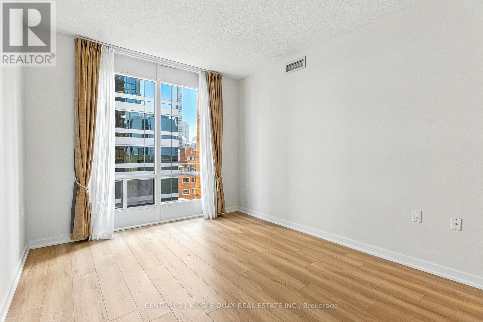 810 - 85 Bloor Street E, Toronto, Ontario  M4W 1B4 - Photo 26 - C12406660