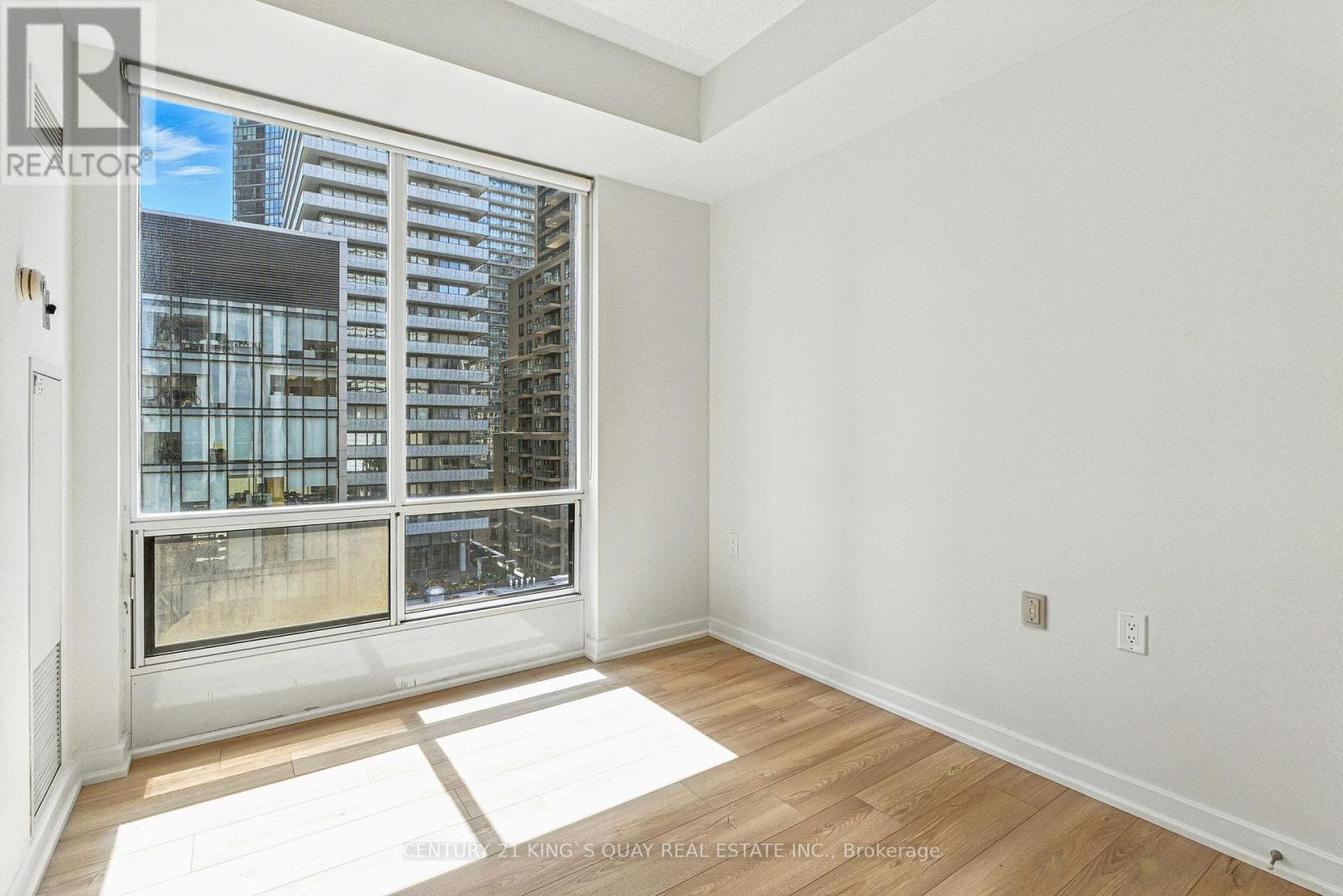 810 - 85 Bloor Street E, Toronto, Ontario  M4W 1B4 - Photo 29 - C12406660