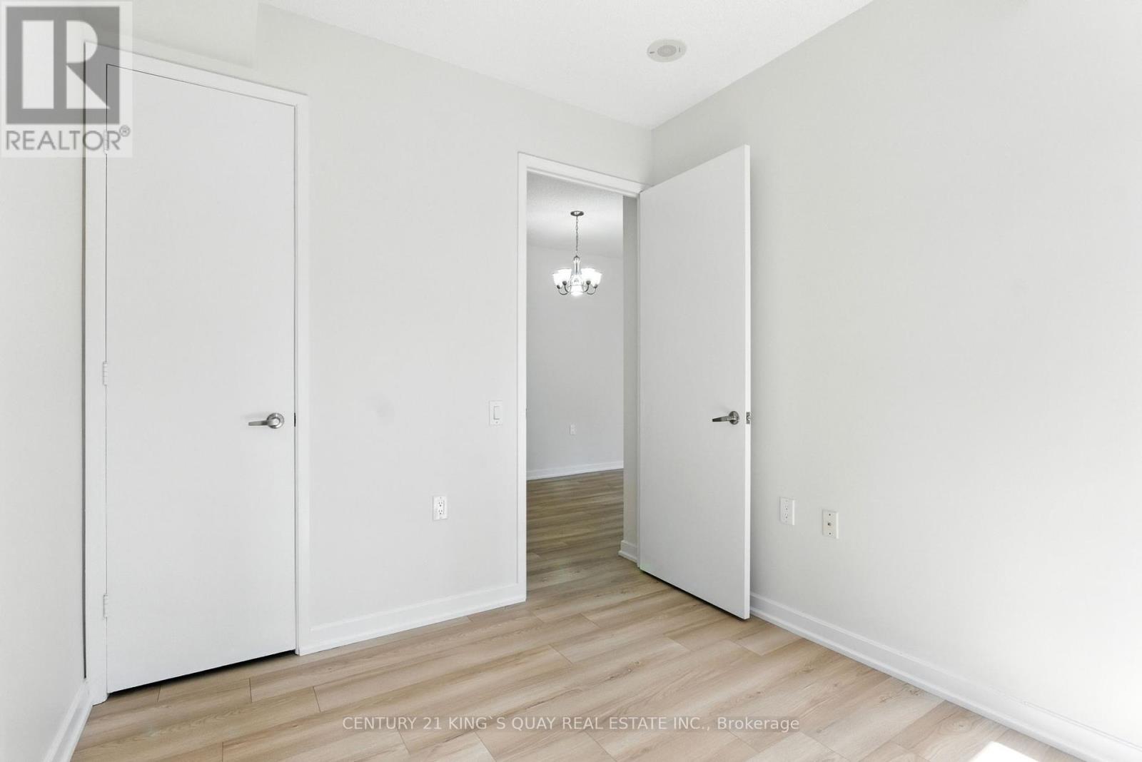810 - 85 Bloor Street E, Toronto, Ontario  M4W 1B4 - Photo 31 - C12406660