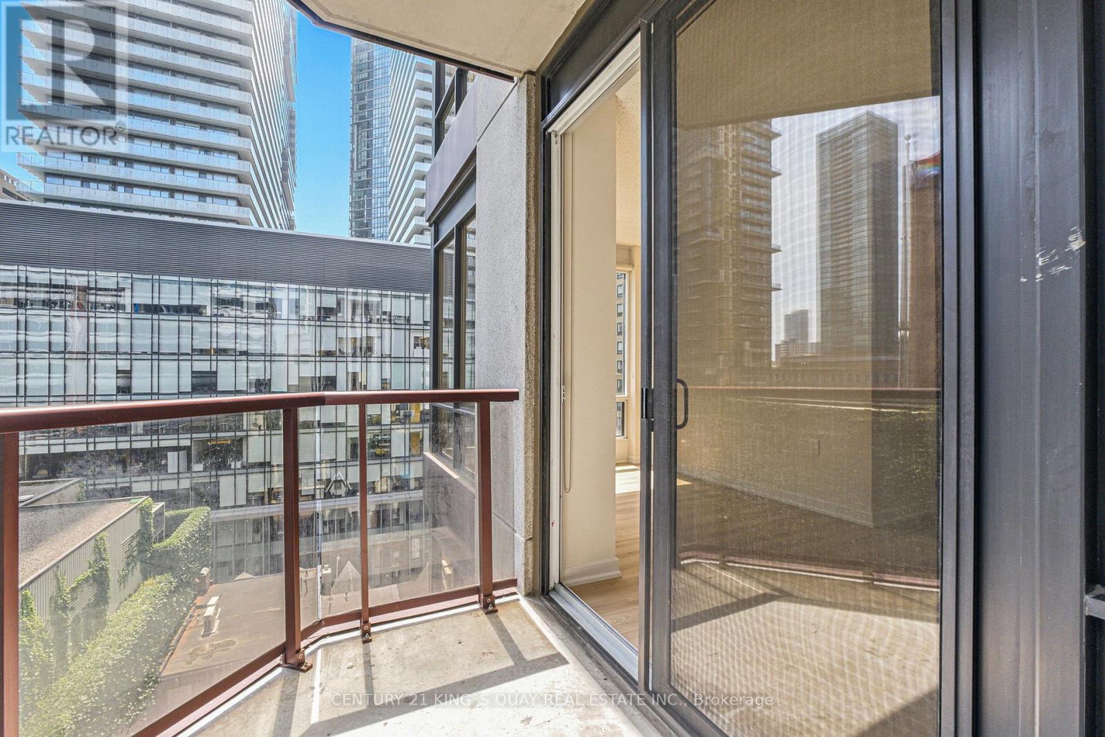 810 - 85 Bloor Street E, Toronto, Ontario  M4W 1B4 - Photo 34 - C12406660