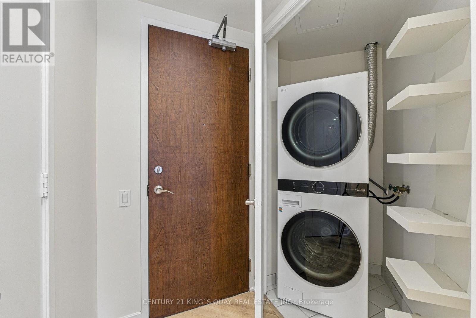 810 - 85 Bloor Street E, Toronto, Ontario  M4W 1B4 - Photo 39 - C12406660