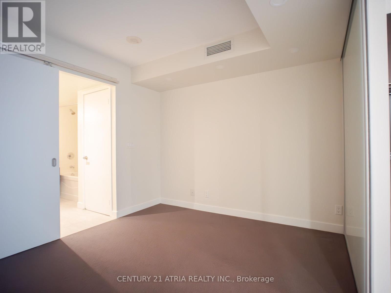 209 - 21 Nelson Street, Toronto, Ontario  M5V 3H9 - Photo 8 - C12406710