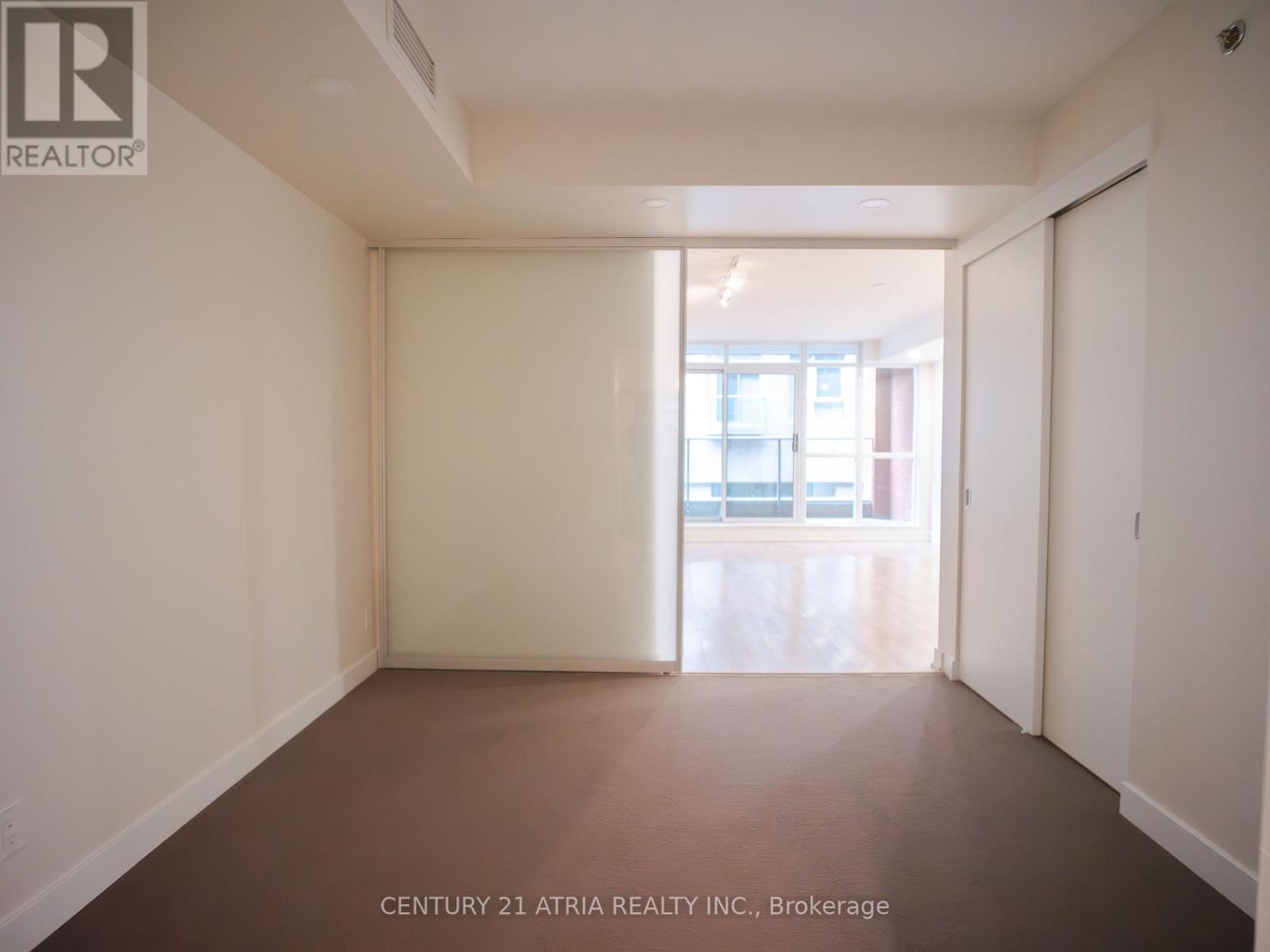 209 - 21 Nelson Street, Toronto, Ontario  M5V 3H9 - Photo 9 - C12406710