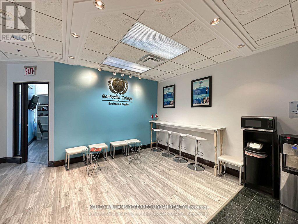 508 - 477 Richmond Street W, Toronto (Waterfront Communities), Ontario  M5V 3E7 - Photo 2 - C12406759
