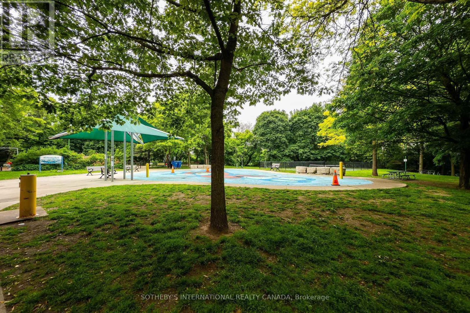 412 Wellesley Street E, Toronto, Ontario  M4X 1H6 - Photo 38 - C12406447