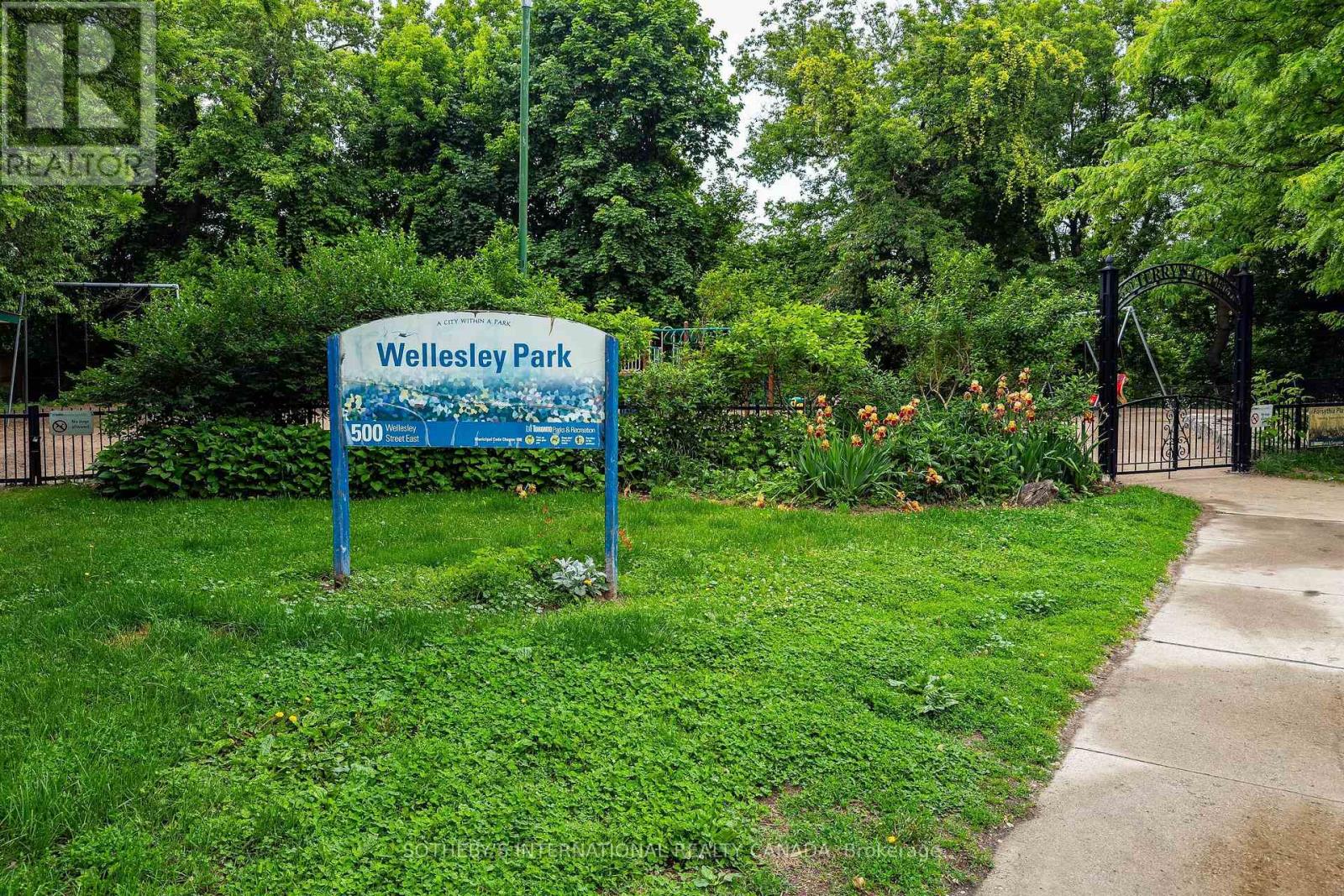 412 Wellesley Street E, Toronto, Ontario  M4X 1H6 - Photo 41 - C12406447