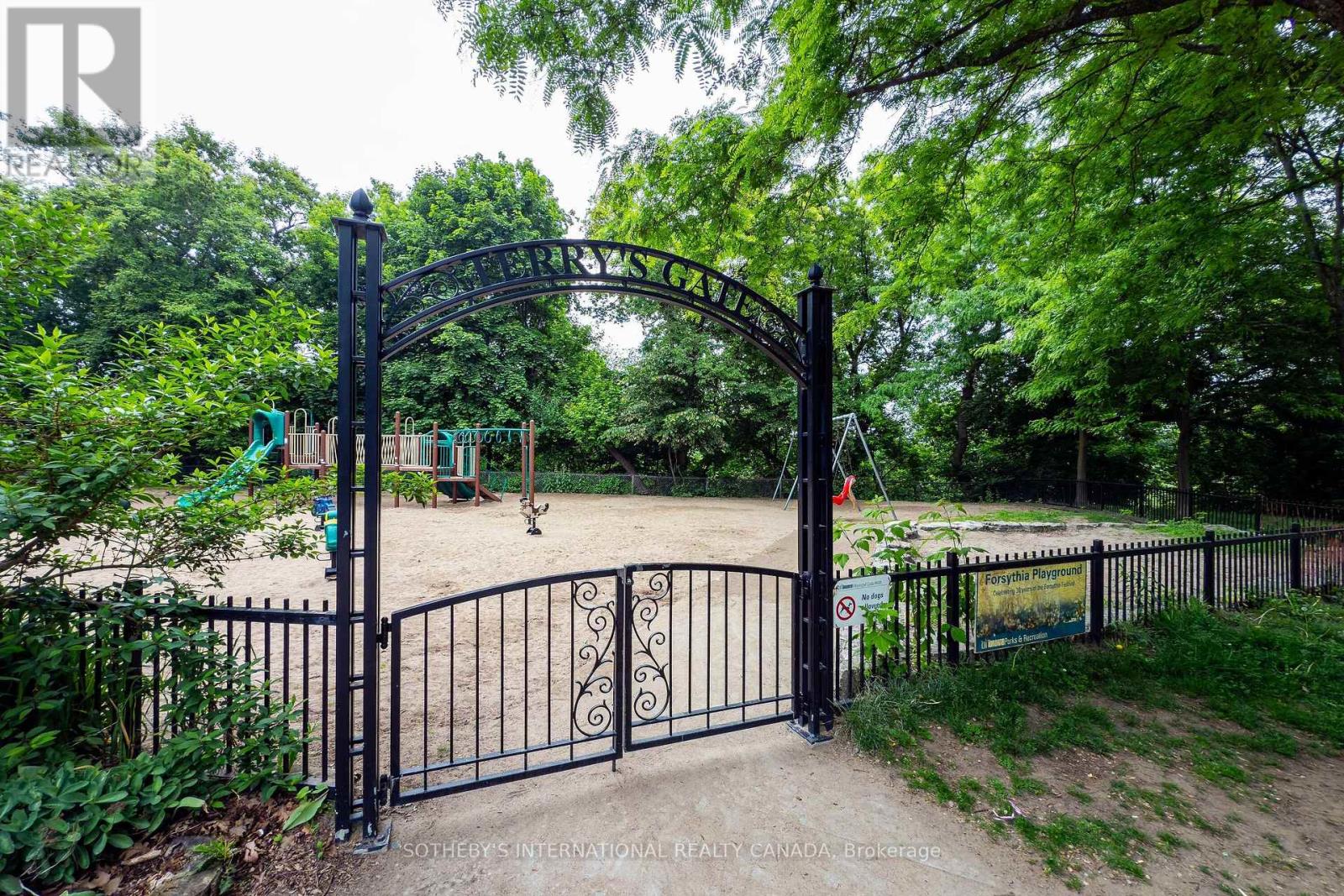 412 Wellesley Street E, Toronto, Ontario  M4X 1H6 - Photo 40 - C12406447