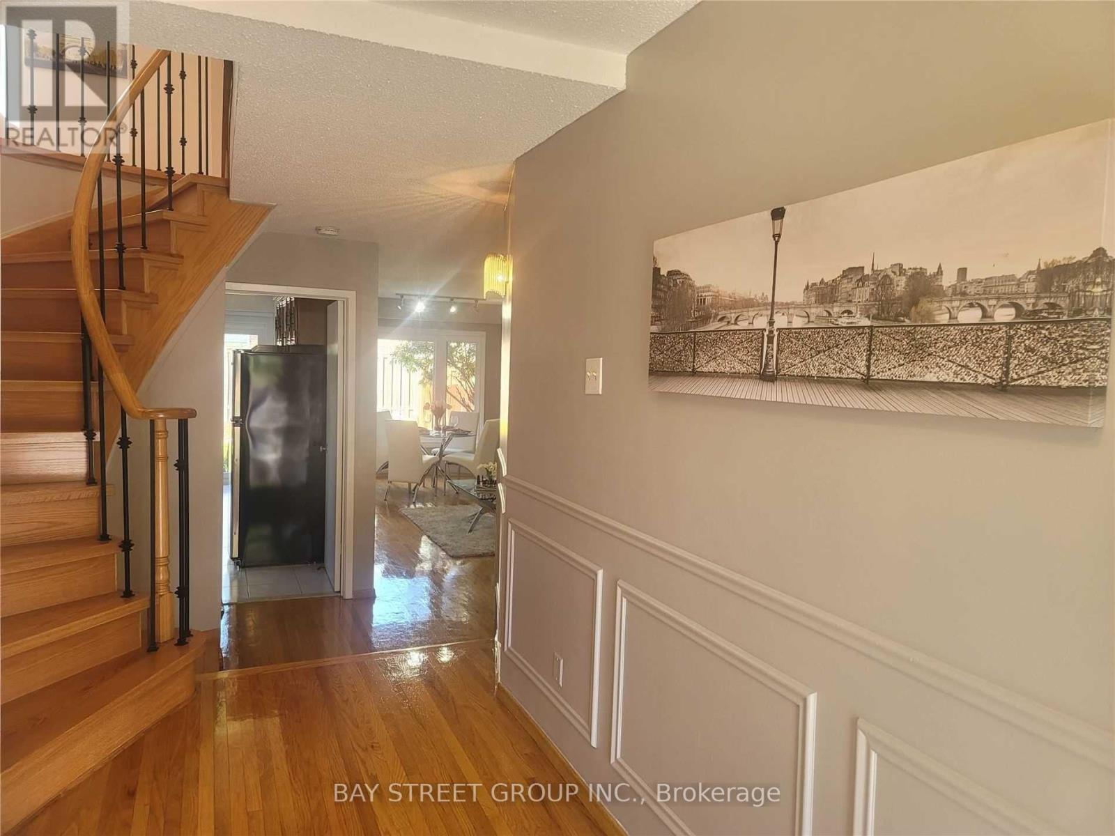95 Fawndale Crescent, Toronto, Ontario  M1W 2X3 - Photo 4 - E12406702