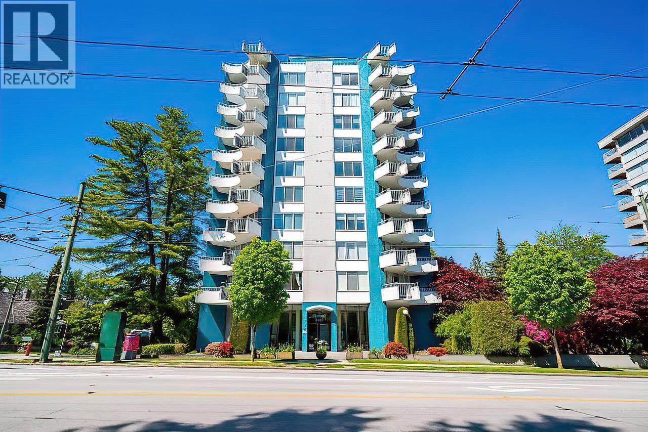 604 4691 W 10TH AVENUE, Vancouver, British Columbia