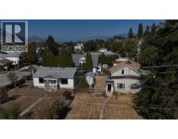 421 Wade Avenue E Main North