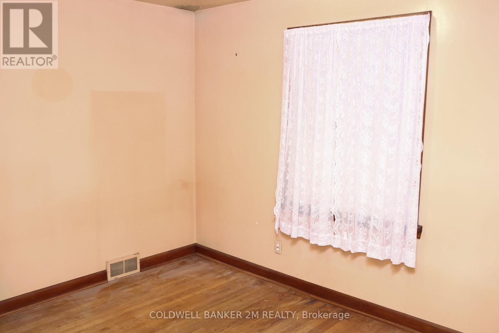 90 Cromwell Avenue, Oshawa, Ontario  L1J 4T6 - Photo 8 - E12401653