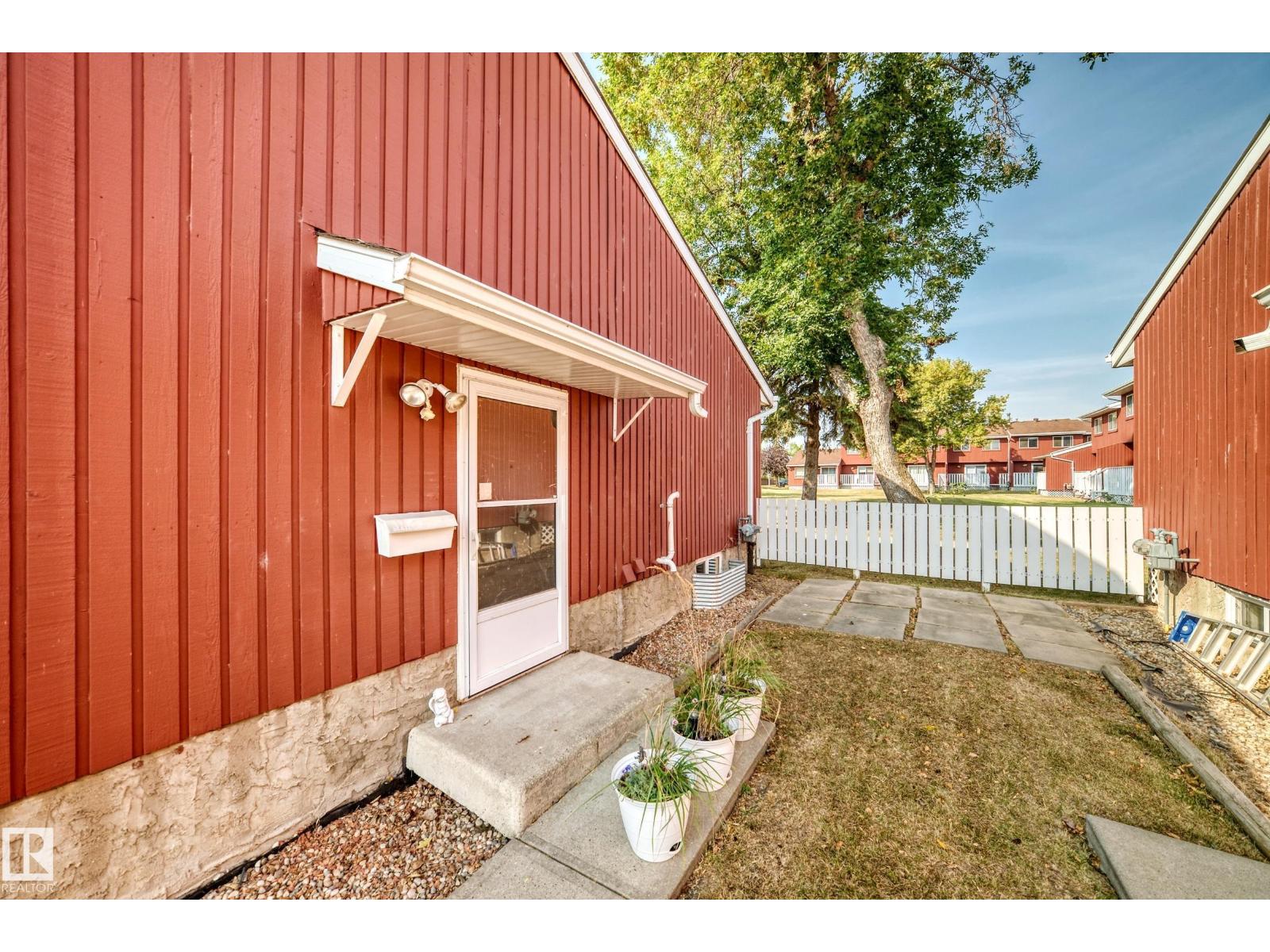 10614 Beaumaris Rd Nw, Edmonton, Alberta  T5X 3N4 - Photo 32 - E4457966
