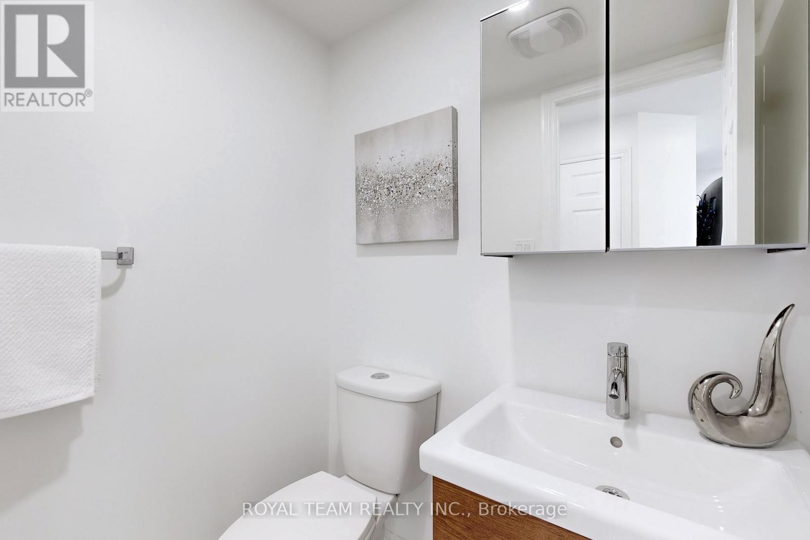 57 - 151 Townsgate Drive, Vaughan, Ontario  L4J 8J7 - Photo 12 - N12406607