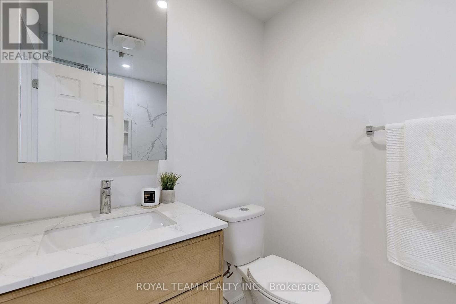 57 - 151 Townsgate Drive, Vaughan, Ontario  L4J 8J7 - Photo 17 - N12406607