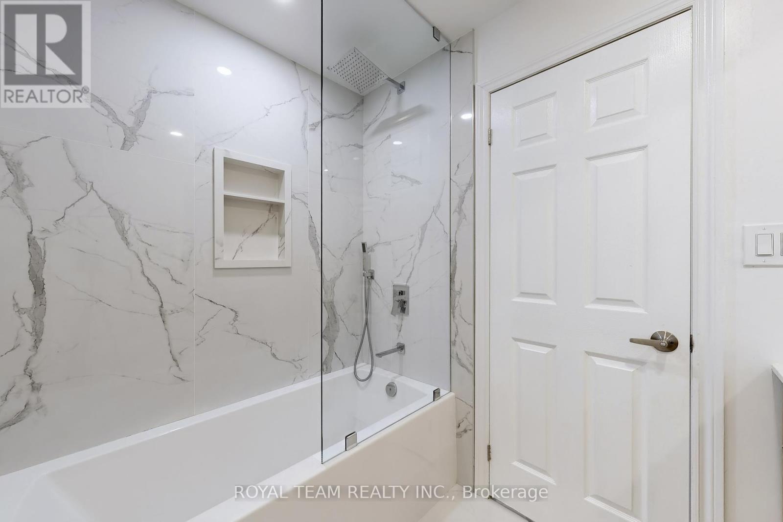 57 - 151 Townsgate Drive, Vaughan, Ontario  L4J 8J7 - Photo 18 - N12406607