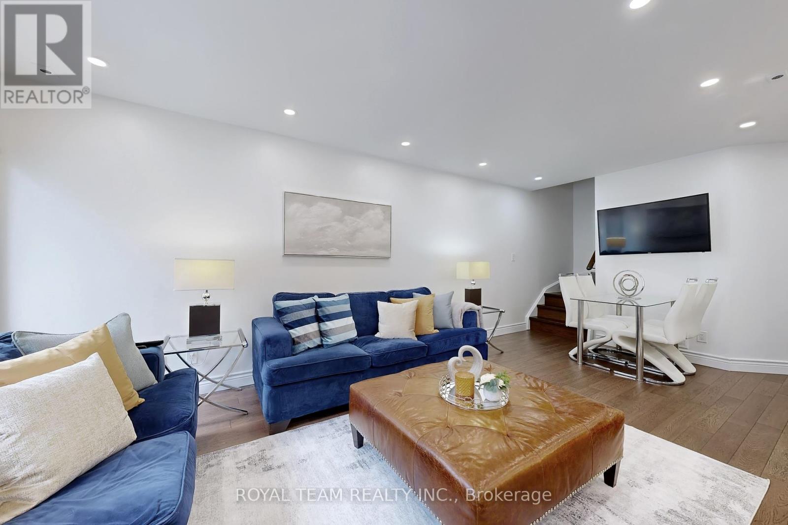 57 - 151 Townsgate Drive, Vaughan, Ontario  L4J 8J7 - Photo 8 - N12406607