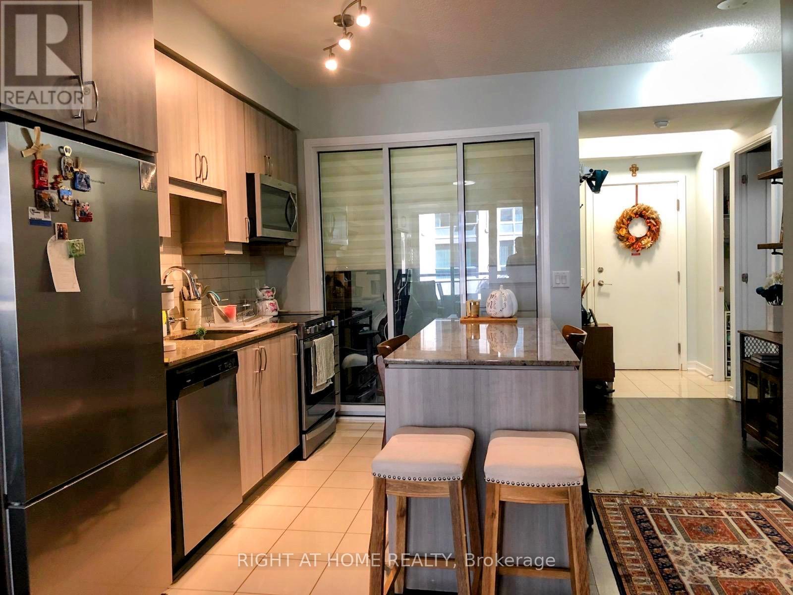 Sw 215 - 9191 Yonge Street, Richmond Hill, Ontario  L4C 1E2 - Photo 14 - N12406620