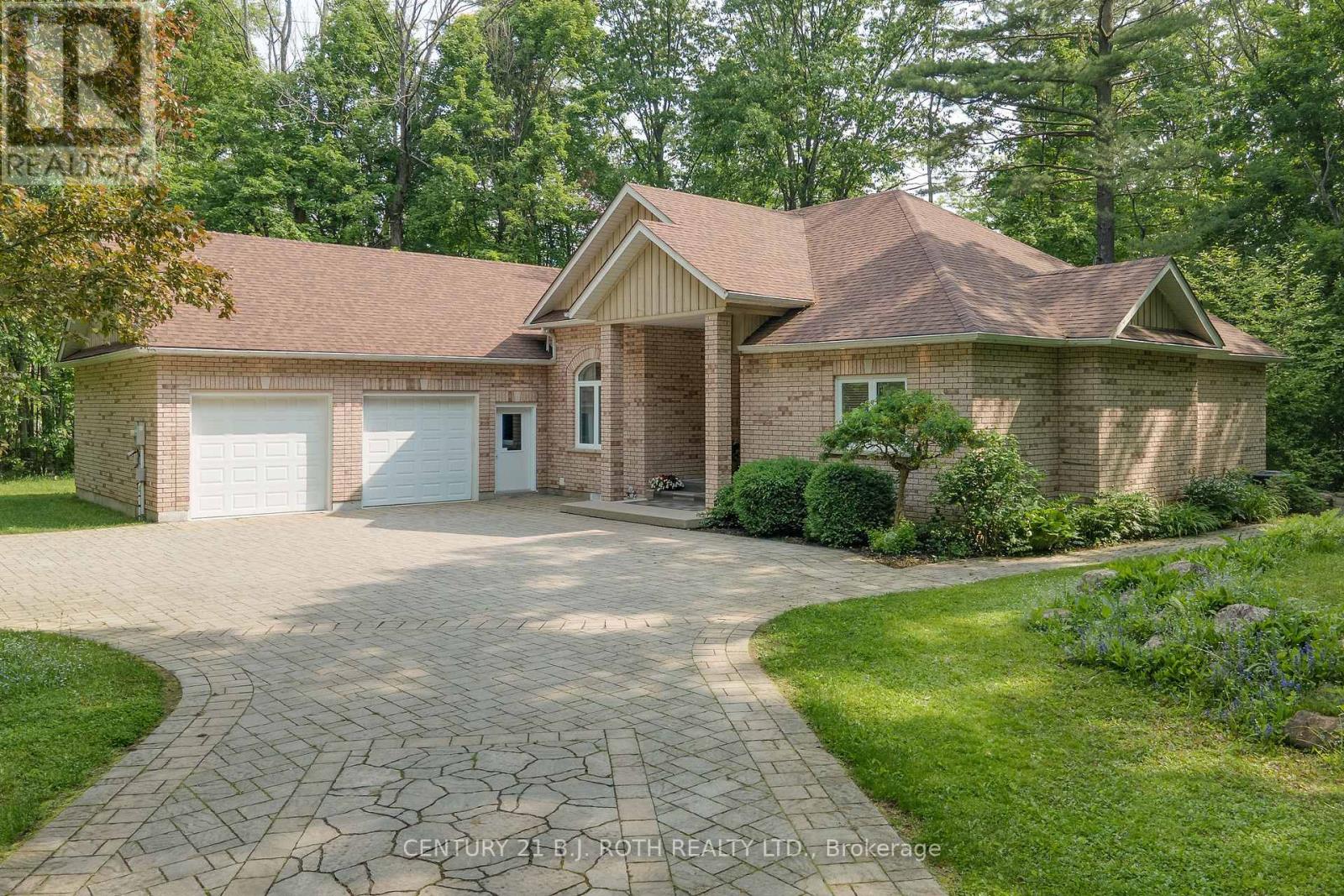 3925 Algoma Avenue, Innisfil, Ontario  L9S 2M4 - Photo 8 - N12406633