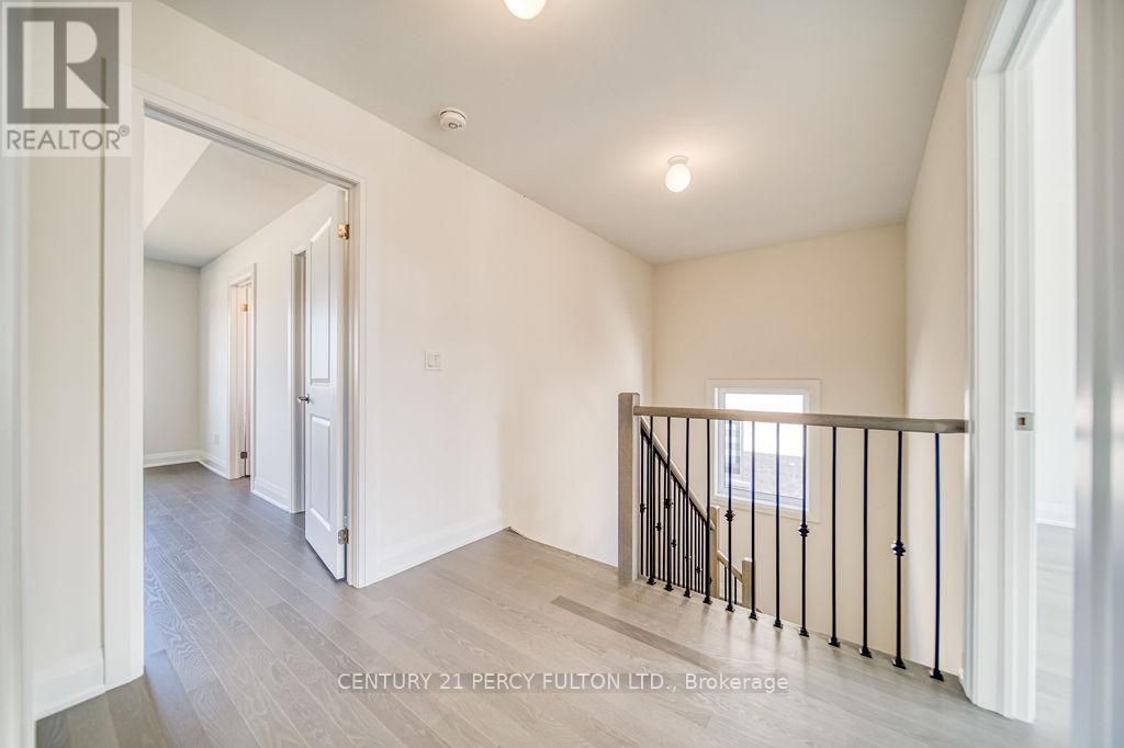 1350 Davis Loop, Innisfil (Lefroy), Ontario  L0L 1W0 - Photo 13 - N12406652