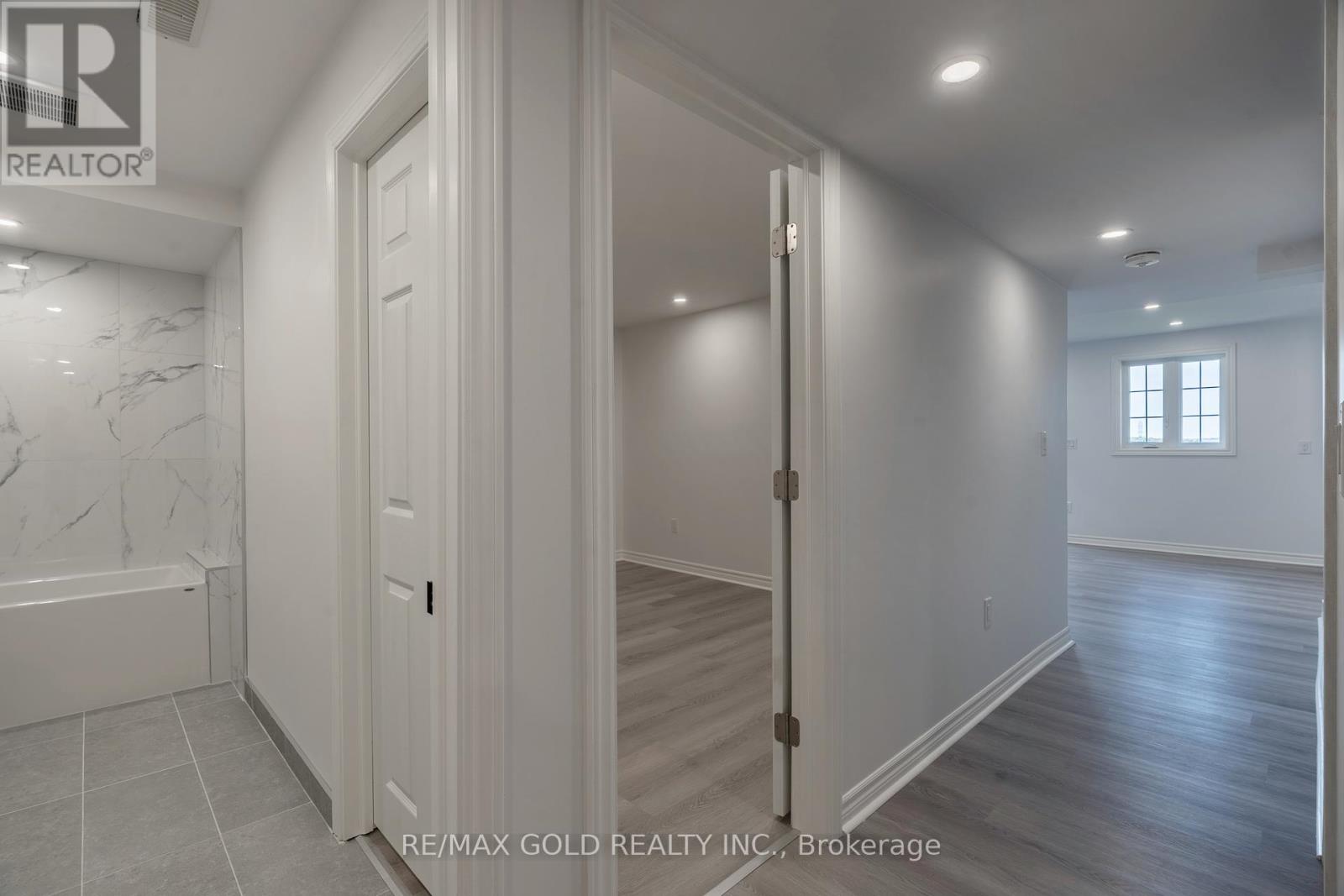 16 Frank Kelly Drive, East Gwillimbury (Holland Landing), Ontario  L9N 0V2 - Photo 40 - N12406680