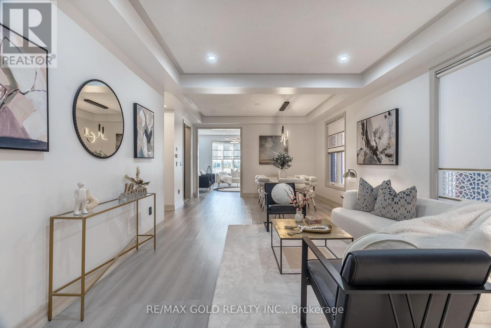 16 Frank Kelly Drive, East Gwillimbury (Holland Landing), Ontario  L9N 0V2 - Photo 6 - N12406680