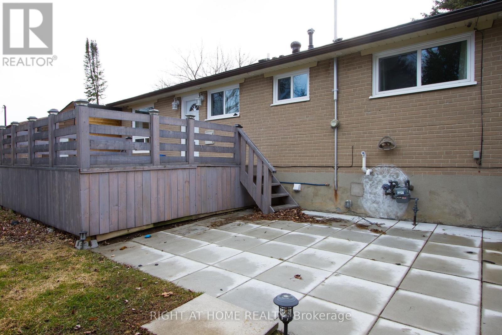 Main - 40 Foreht Crescent, Aurora, Ontario  L4G 3E8 - Photo 12 - N12406696