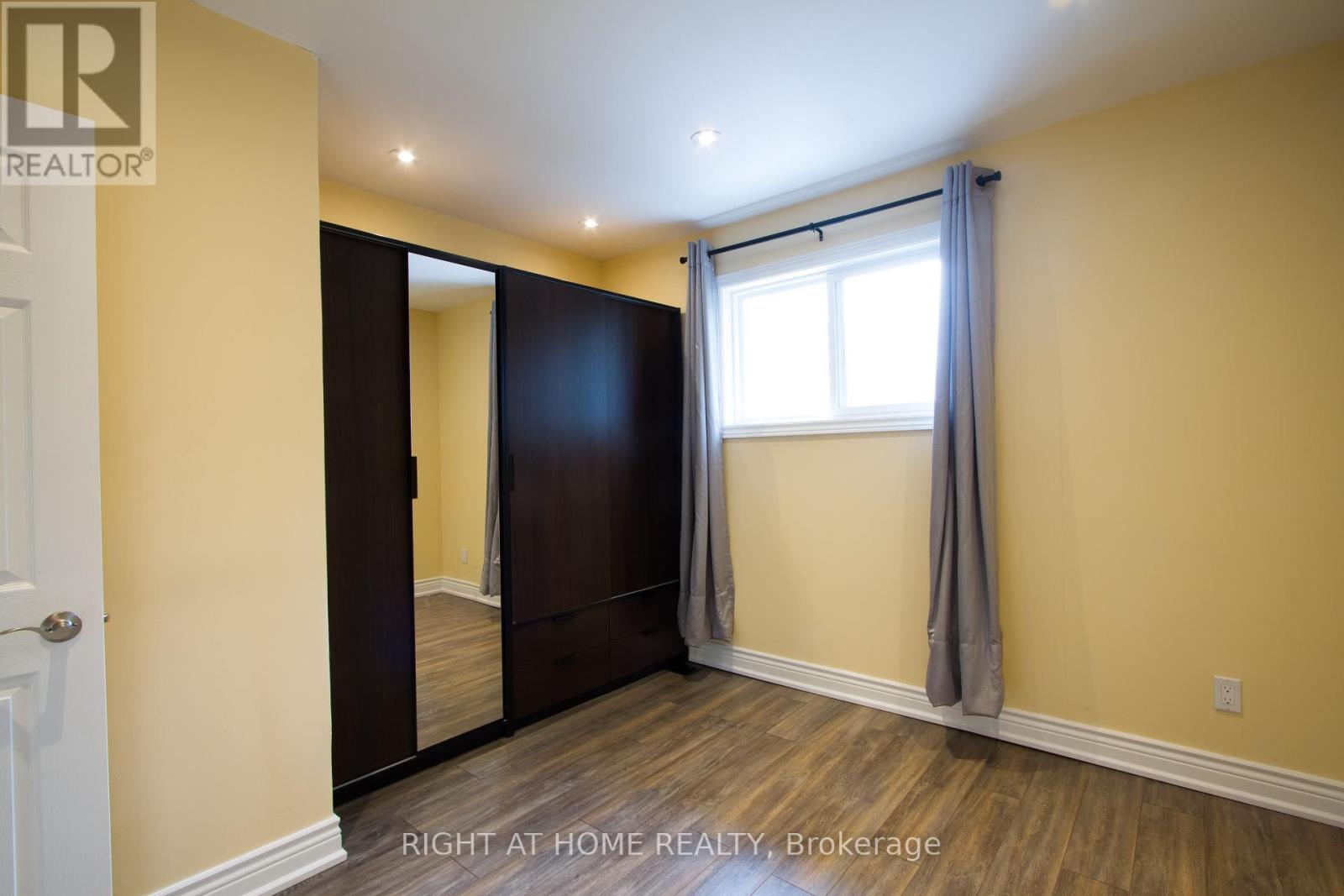 Main - 40 Foreht Crescent, Aurora, Ontario  L4G 3E8 - Photo 8 - N12406696