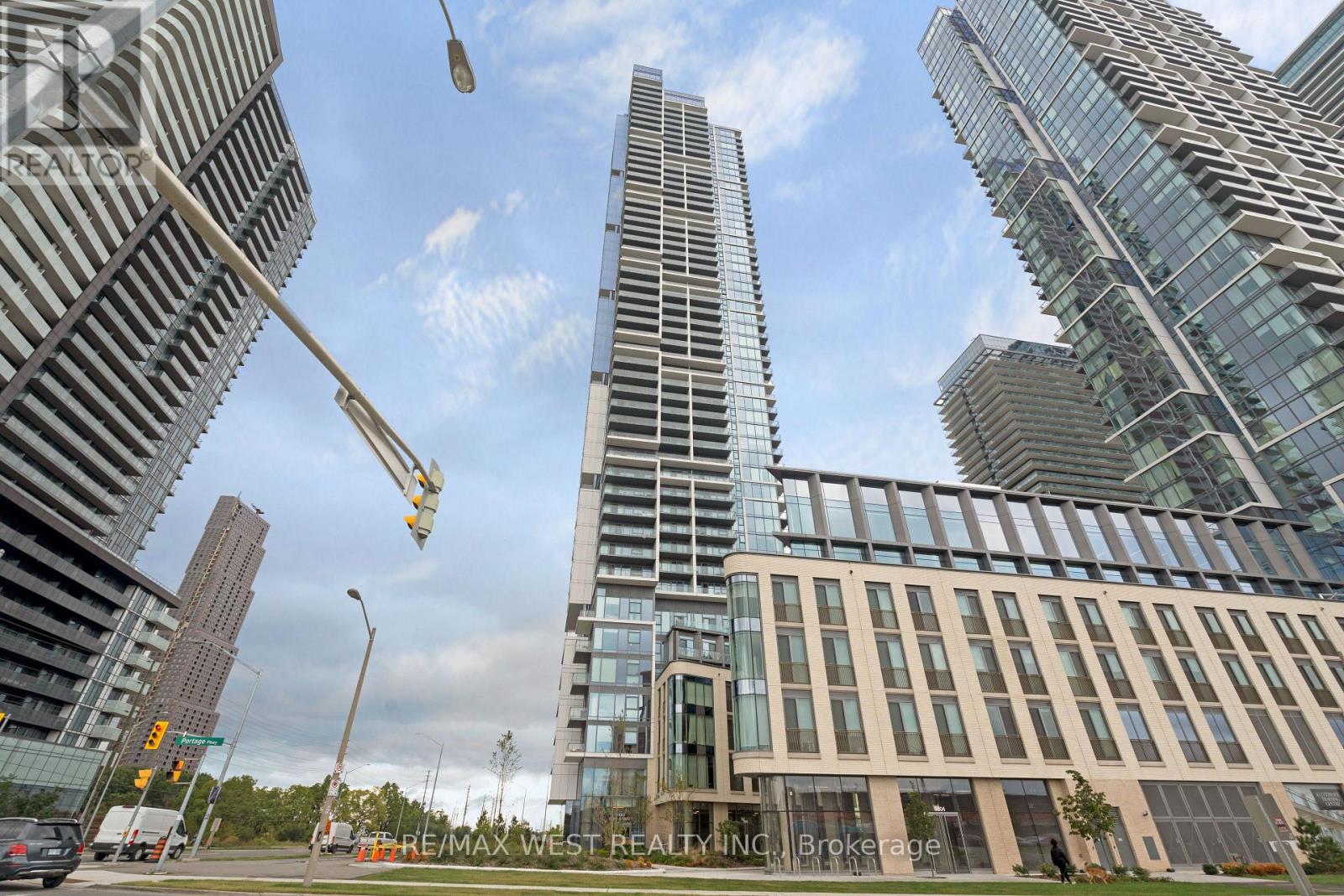 2203 - 7890 JANE STREET, Vaughan, Ontario