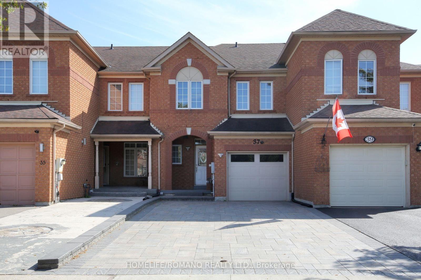 37 RIDGEWAY COURT, Vaughan, Ontario