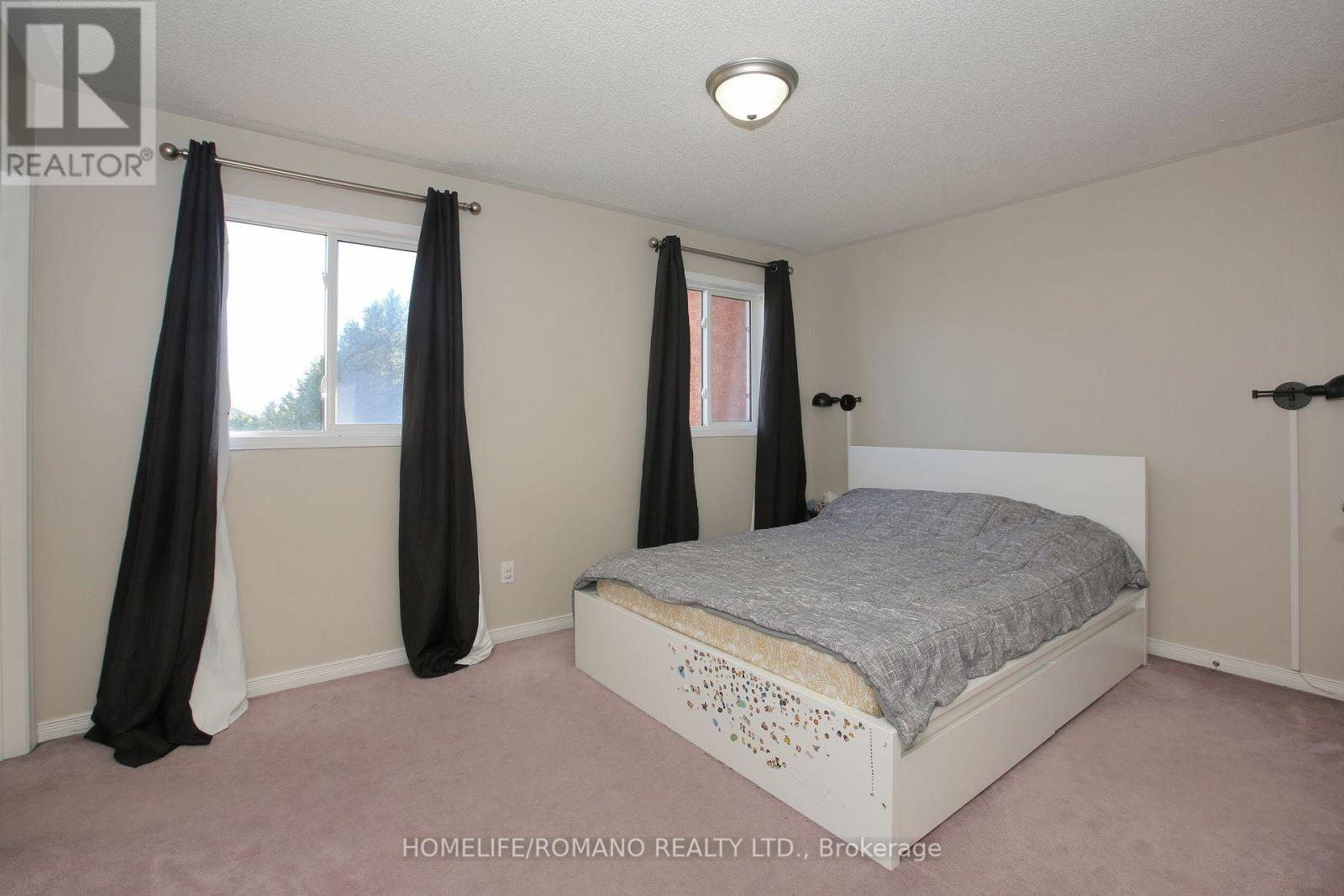 37 Ridgeway Court, Vaughan, Ontario  L6A 2R4 - Photo 14 - N12406712
