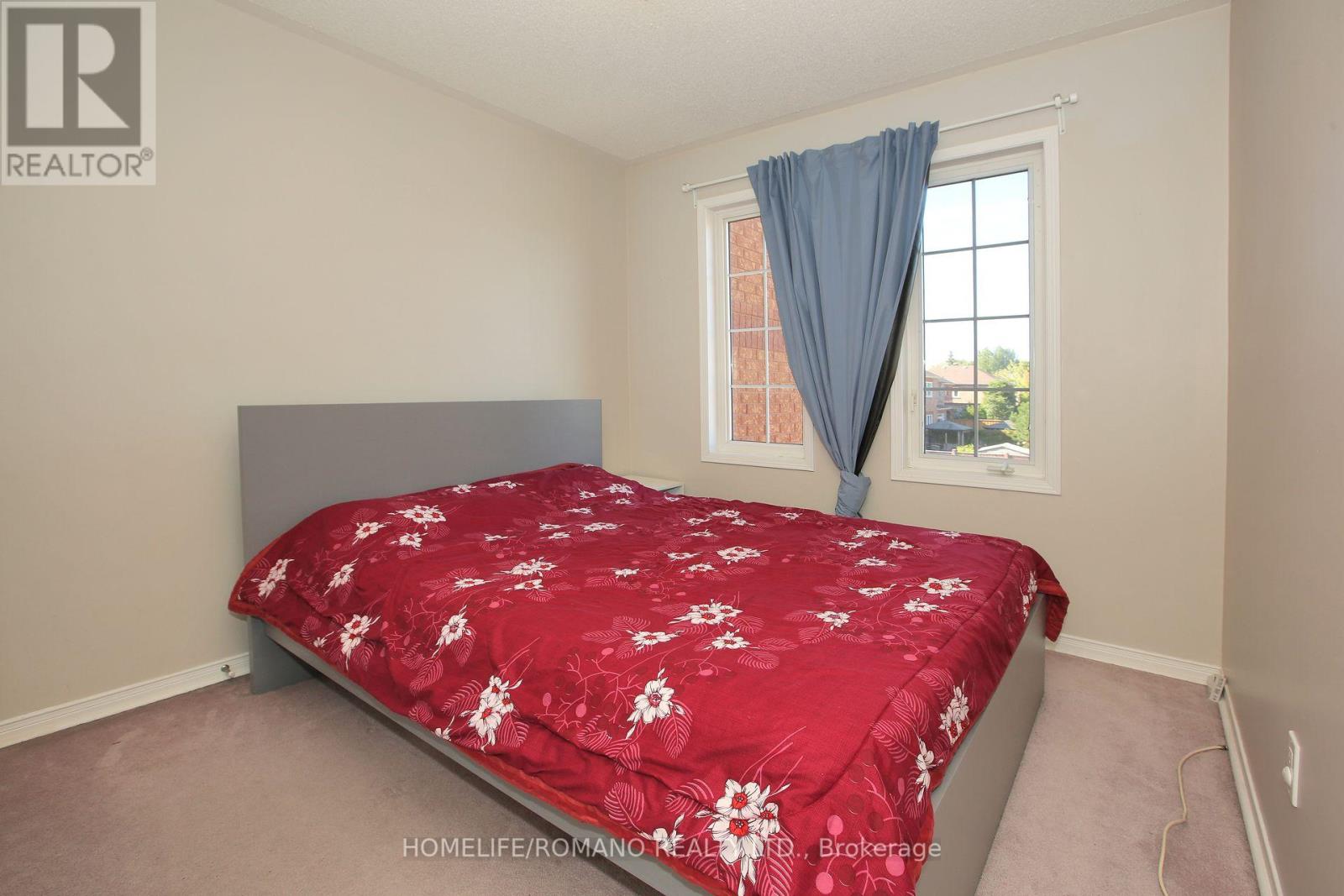 37 Ridgeway Court, Vaughan, Ontario  L6A 2R4 - Photo 18 - N12406712