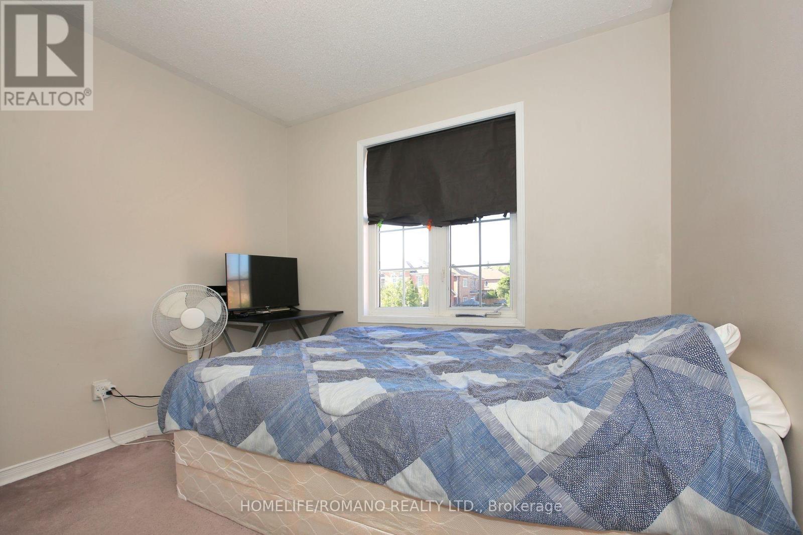 37 Ridgeway Court, Vaughan, Ontario  L6A 2R4 - Photo 20 - N12406712