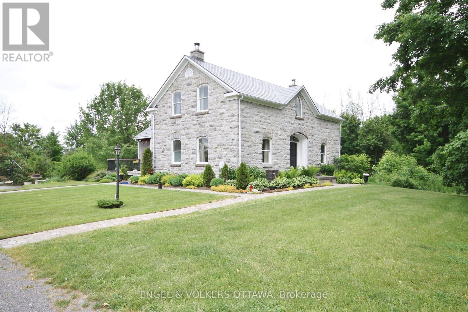 3000/2980 Roger Stevens Drive, Ottawa, Ontario  K0A 2T0 - Photo 13 - X12387271