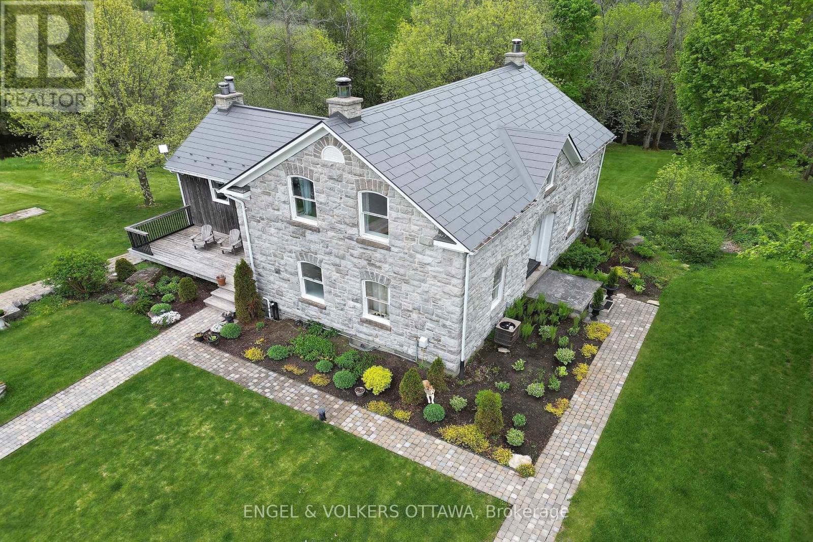 3000/2980 Roger Stevens Drive, Ottawa, Ontario  K0A 2T0 - Photo 11 - X12387271