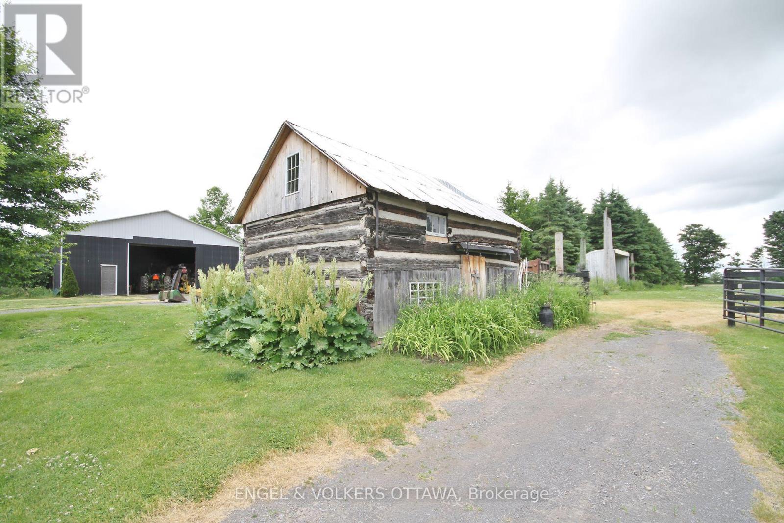 3000/2980 Roger Stevens Drive, Ottawa, Ontario  K0A 2T0 - Photo 6 - X12387271