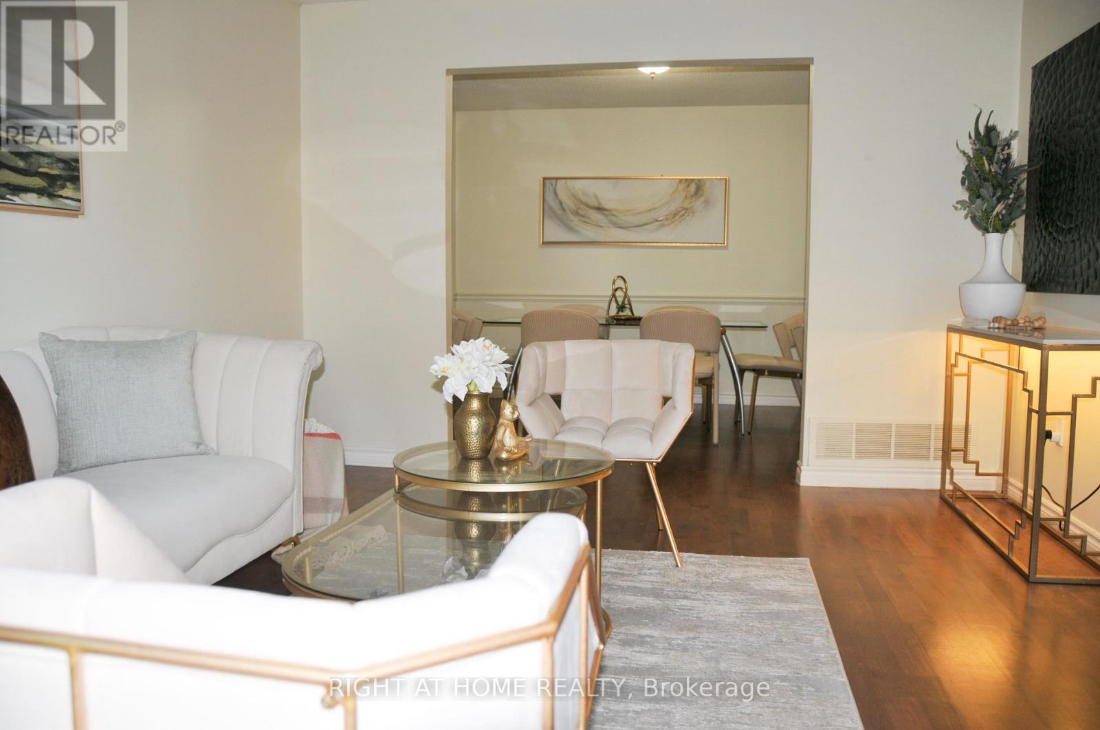 29 Herrell Avenue, Barrie, Ontario  L4N 6T5 - Photo 5 - S12406619