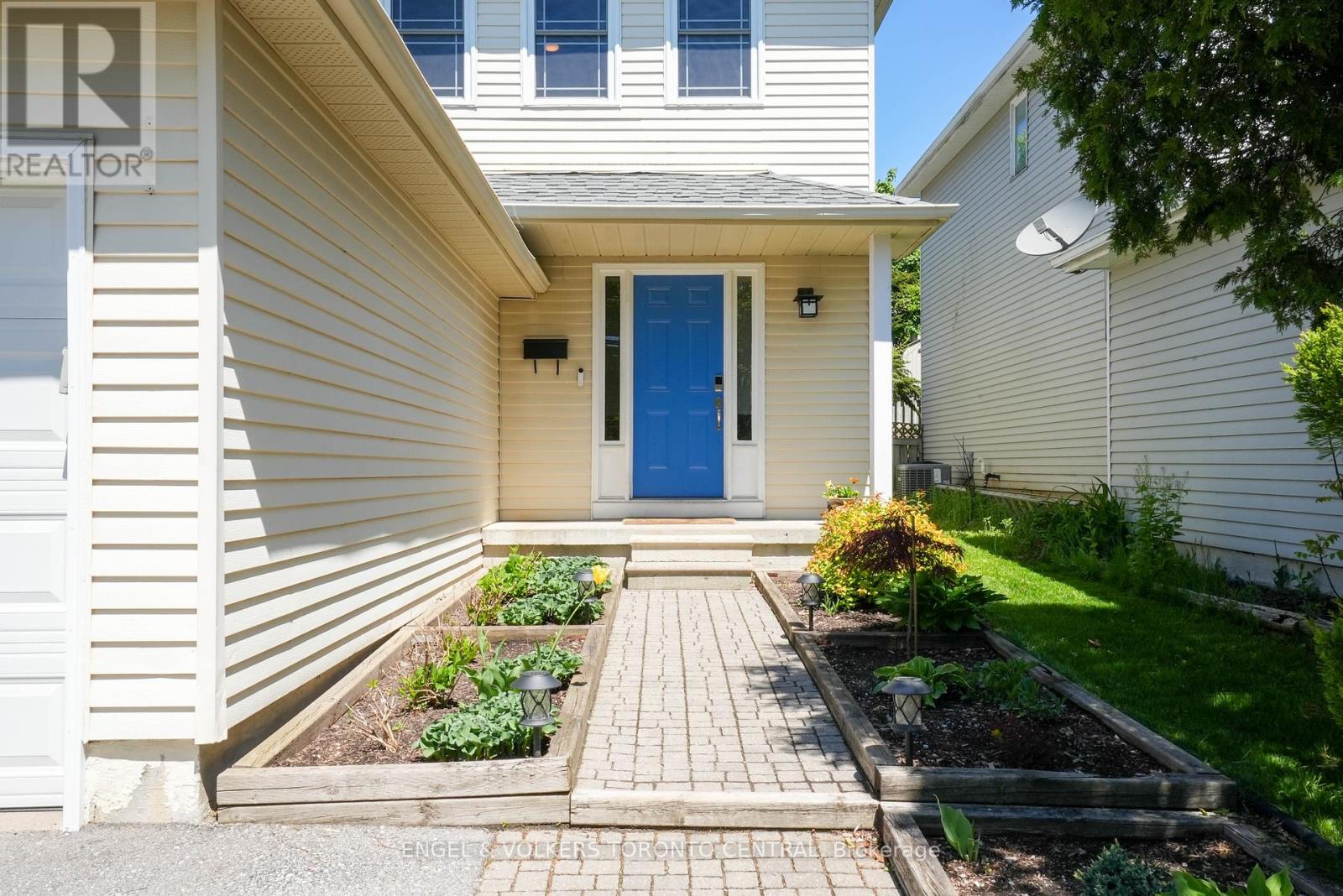 52 Patton Road, Barrie, Ontario  L4N 6V4 - Photo 2 - S12406653