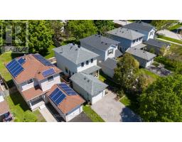 52 PATTON ROAD, Barrie, Ontario