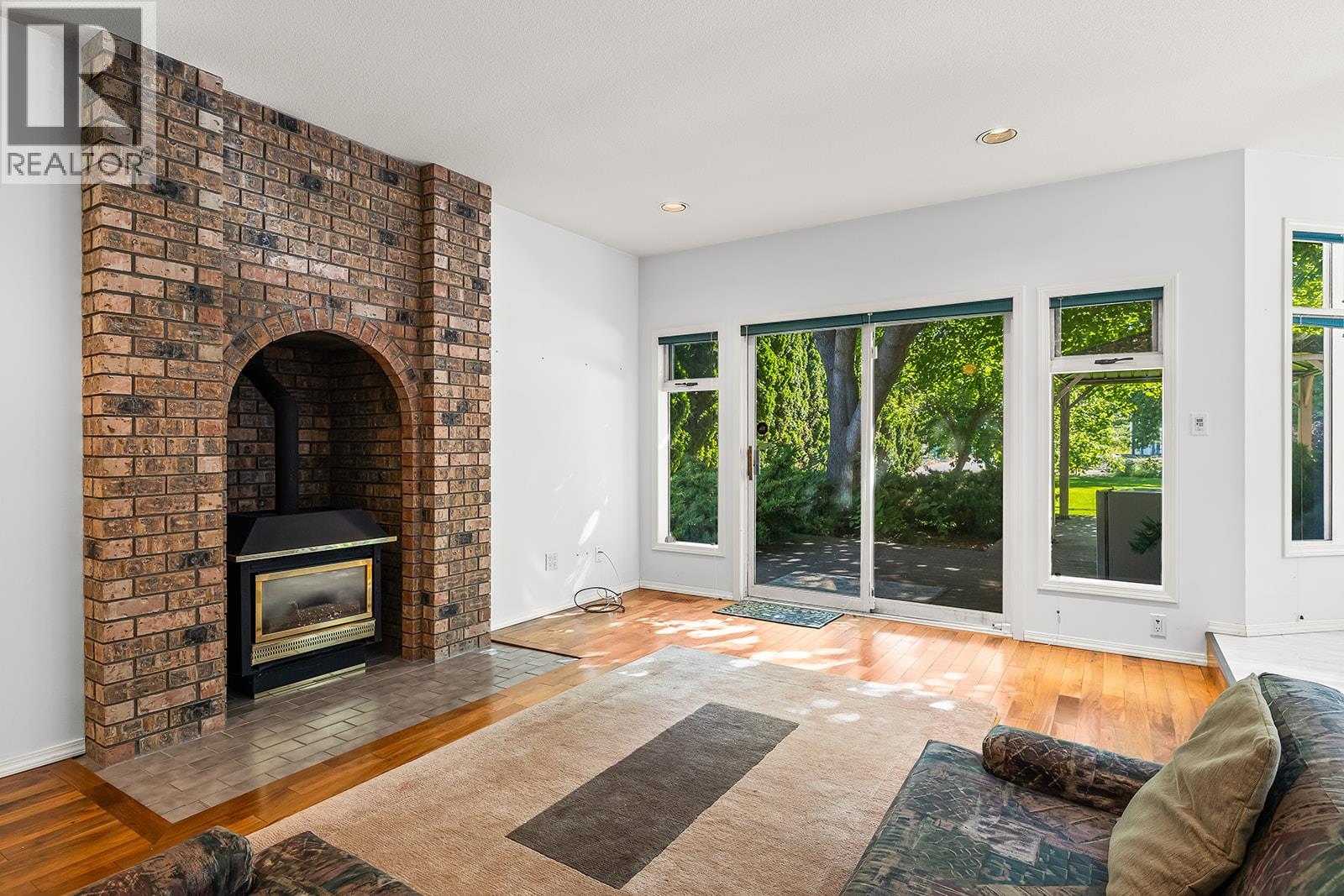 2595 Maquinna Road, Kelowna, British Columbia  V1W 2R9 - Photo 19 - 10354657