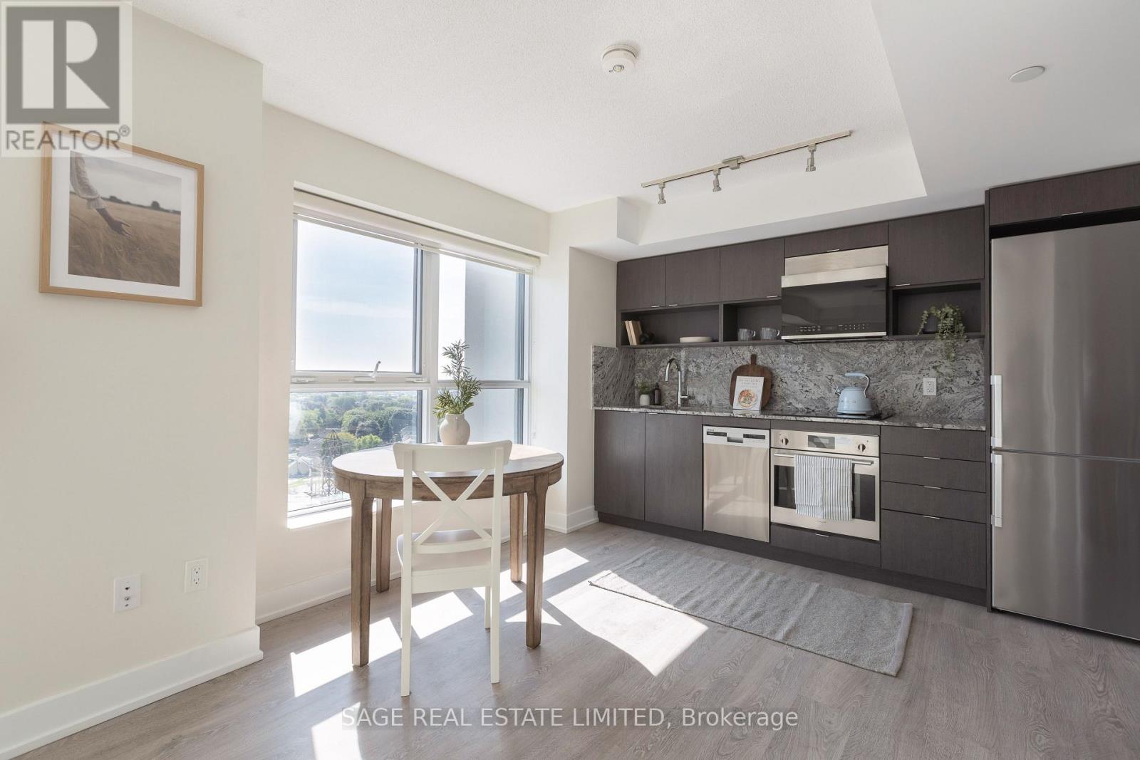 1423 - 9 Mabelle Avenue, Toronto (Islington-City Centre West), Ontario  M9A 0E1 - Photo 4 - W12406563