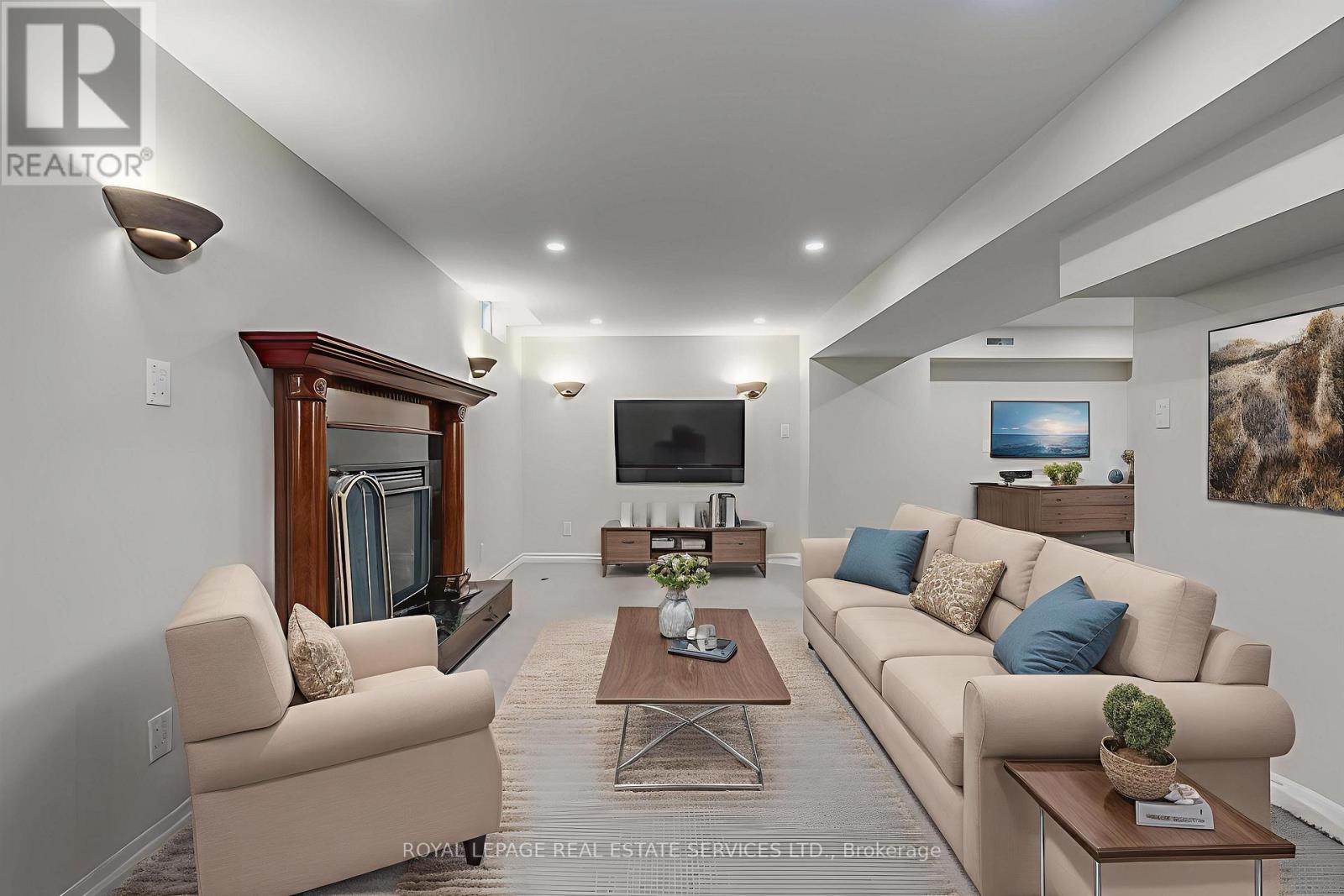1366 Fieldcrest Lane, Oakville, Ontario  L6M 2W8 - Photo 37 - W12406570