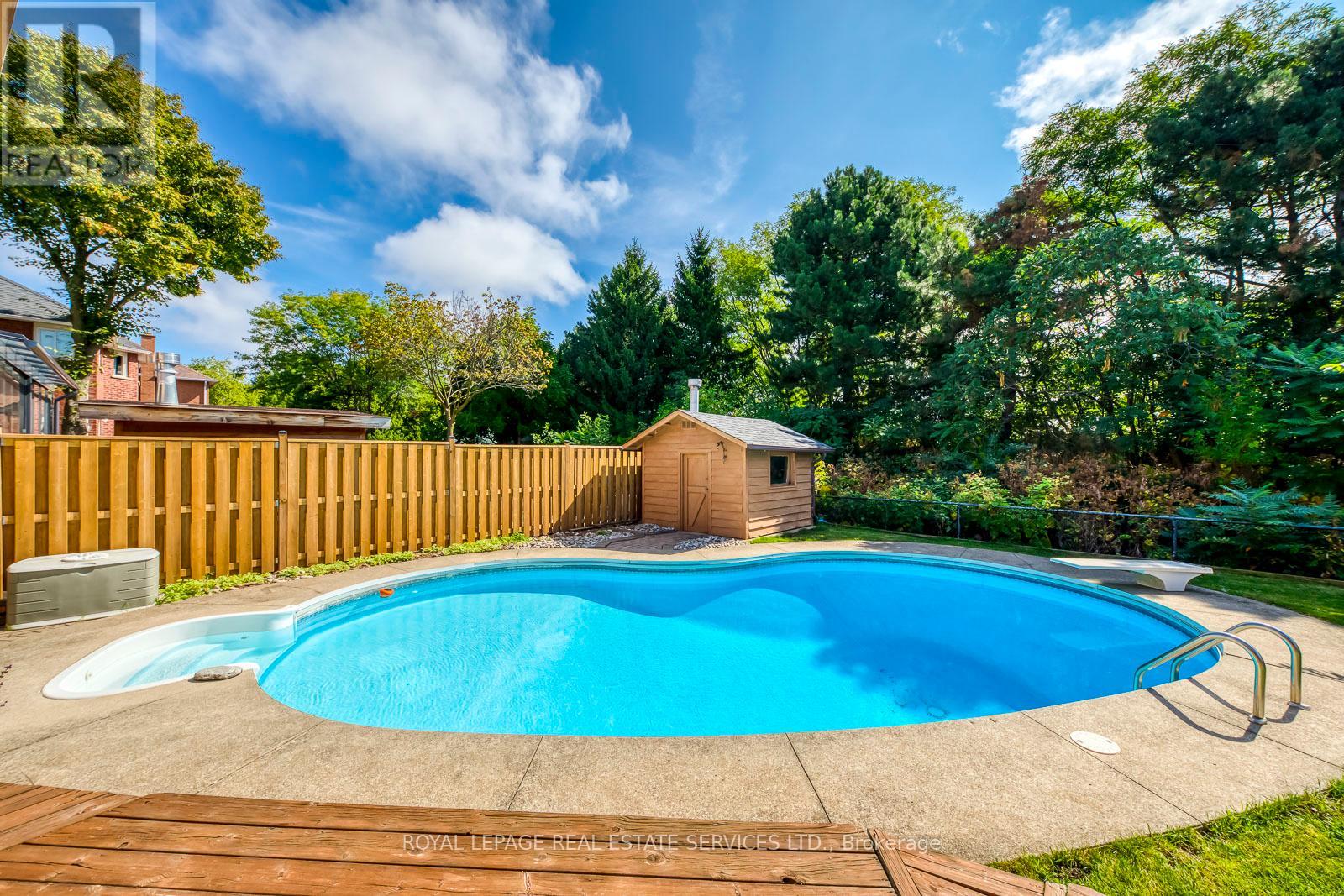 1366 Fieldcrest Lane, Oakville, Ontario  L6M 2W8 - Photo 39 - W12406570