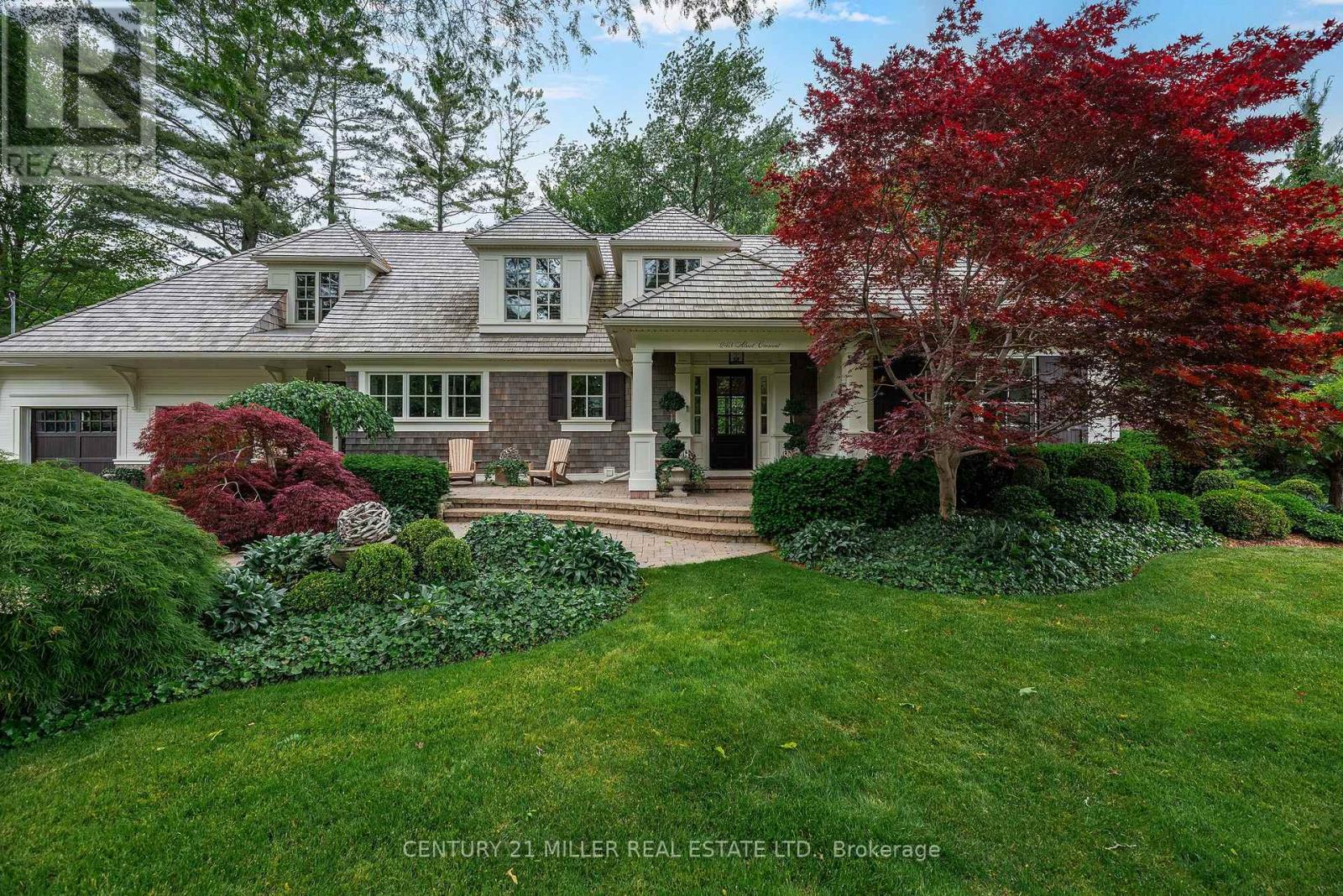243 ALSCOT CRESCENT, Oakville, Ontario
