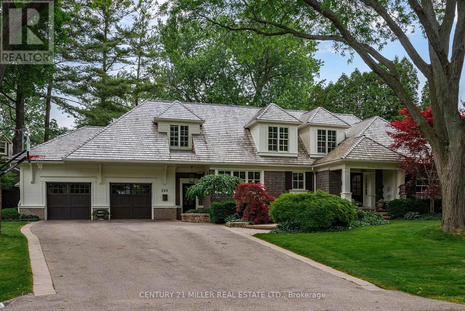 243 Alscot Crescent, Oakville, Ontario  L6J 4R5 - Photo 3 - W12406621